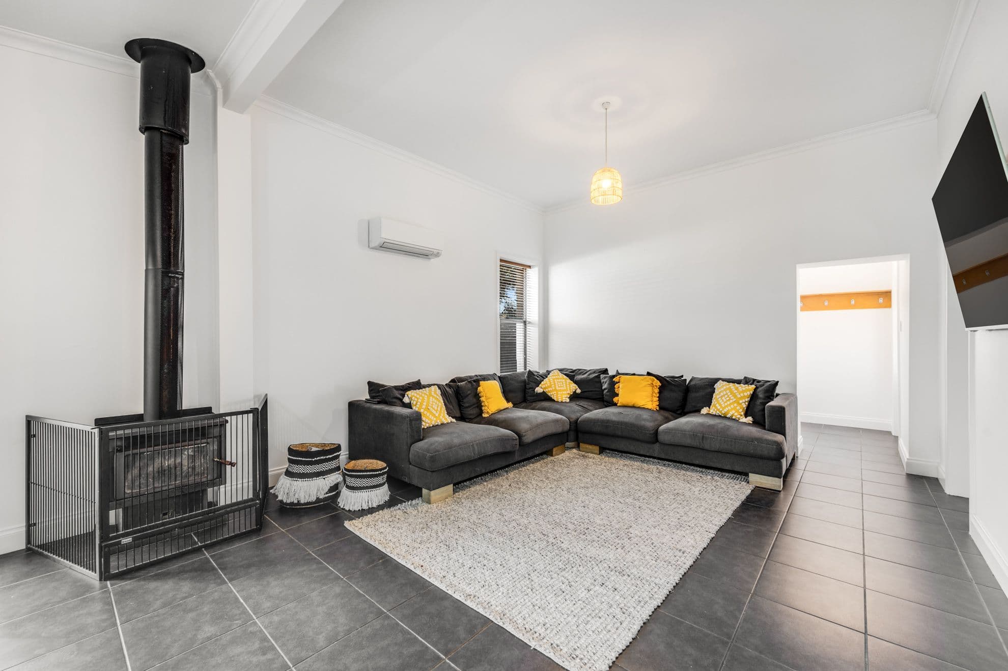 95 Meylin Street, Port Macdonnell SA 5291, Port Macdonnell - Thumbnail 4