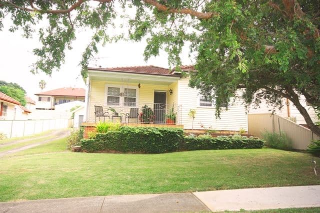 3 Lerida Avenue, CAMDEN NSW 2570, Camden - Thumbnail 2
