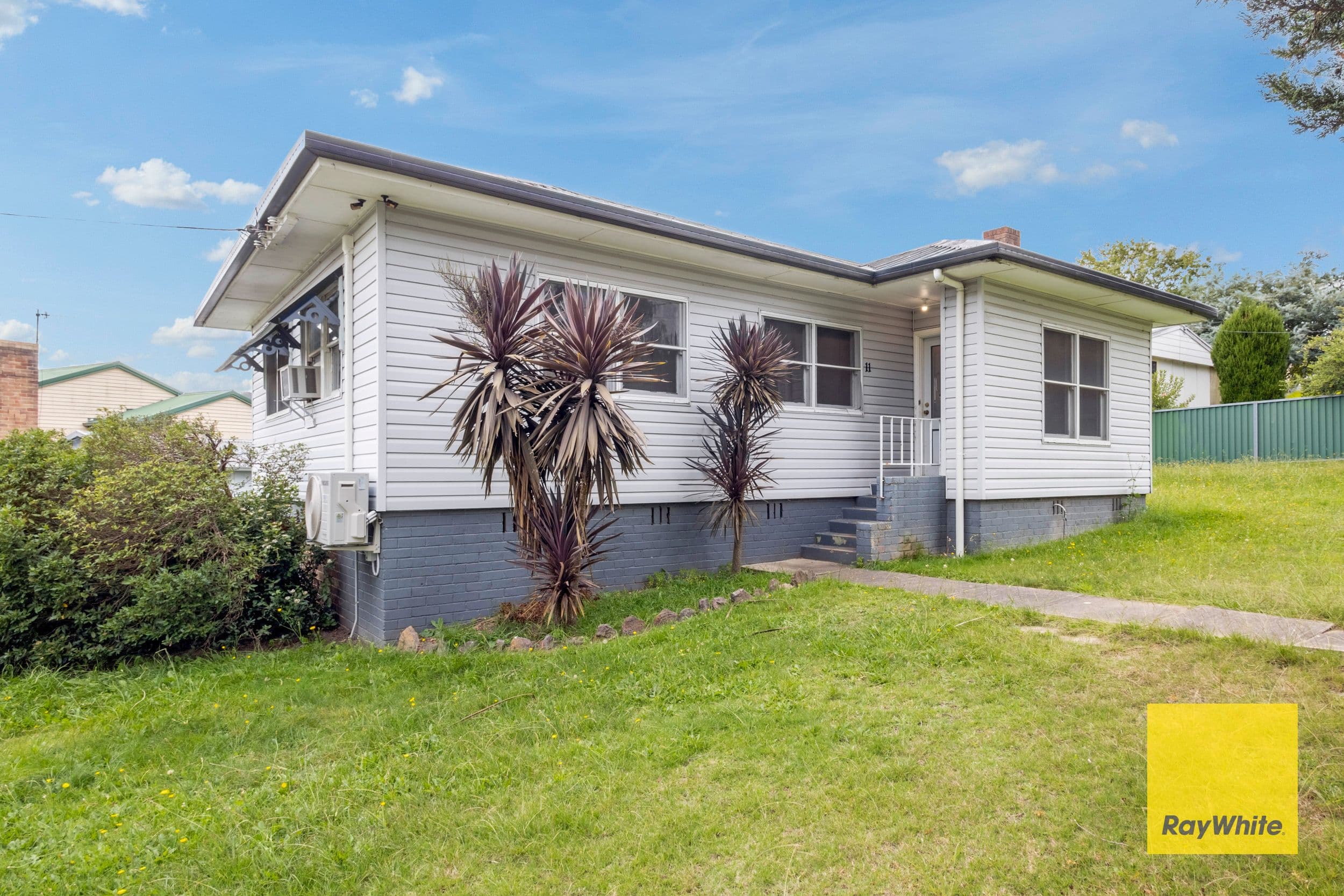 11 Stewart Street, Lithgow NSW 2790, Bowenfels - Image 1