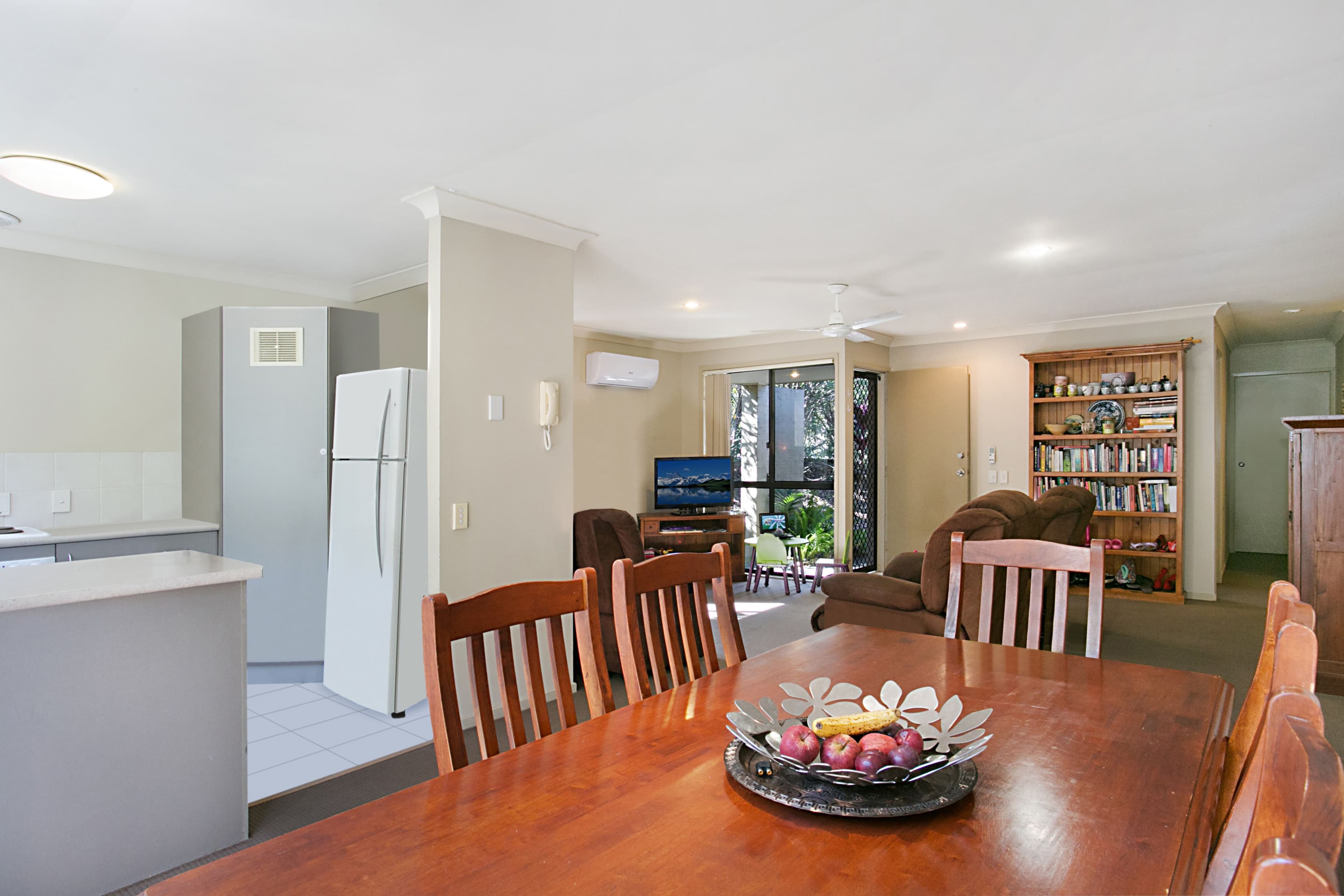 590 Pine Ridge Street, Coombabah QLD 4216, Coombabah - Thumbnail 7