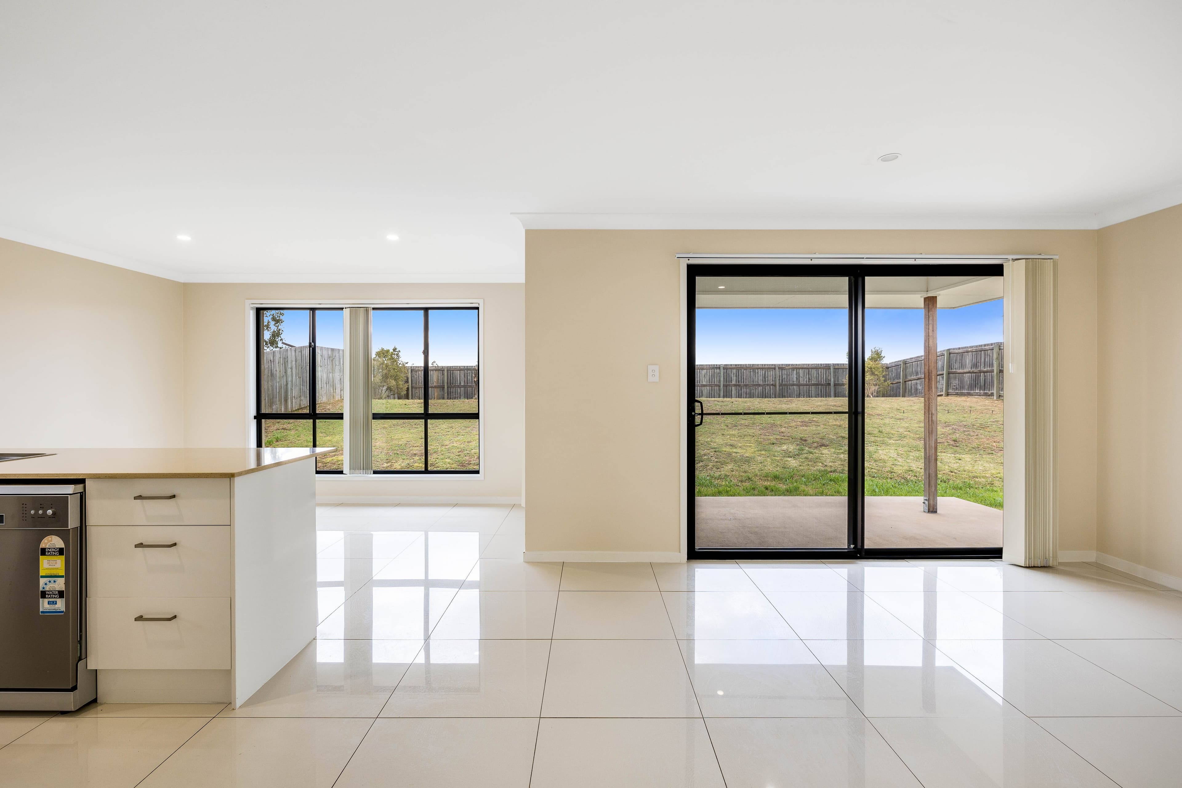 22 Magpie Drive, Cambooya QLD 4358, Cambooya - Thumbnail 2