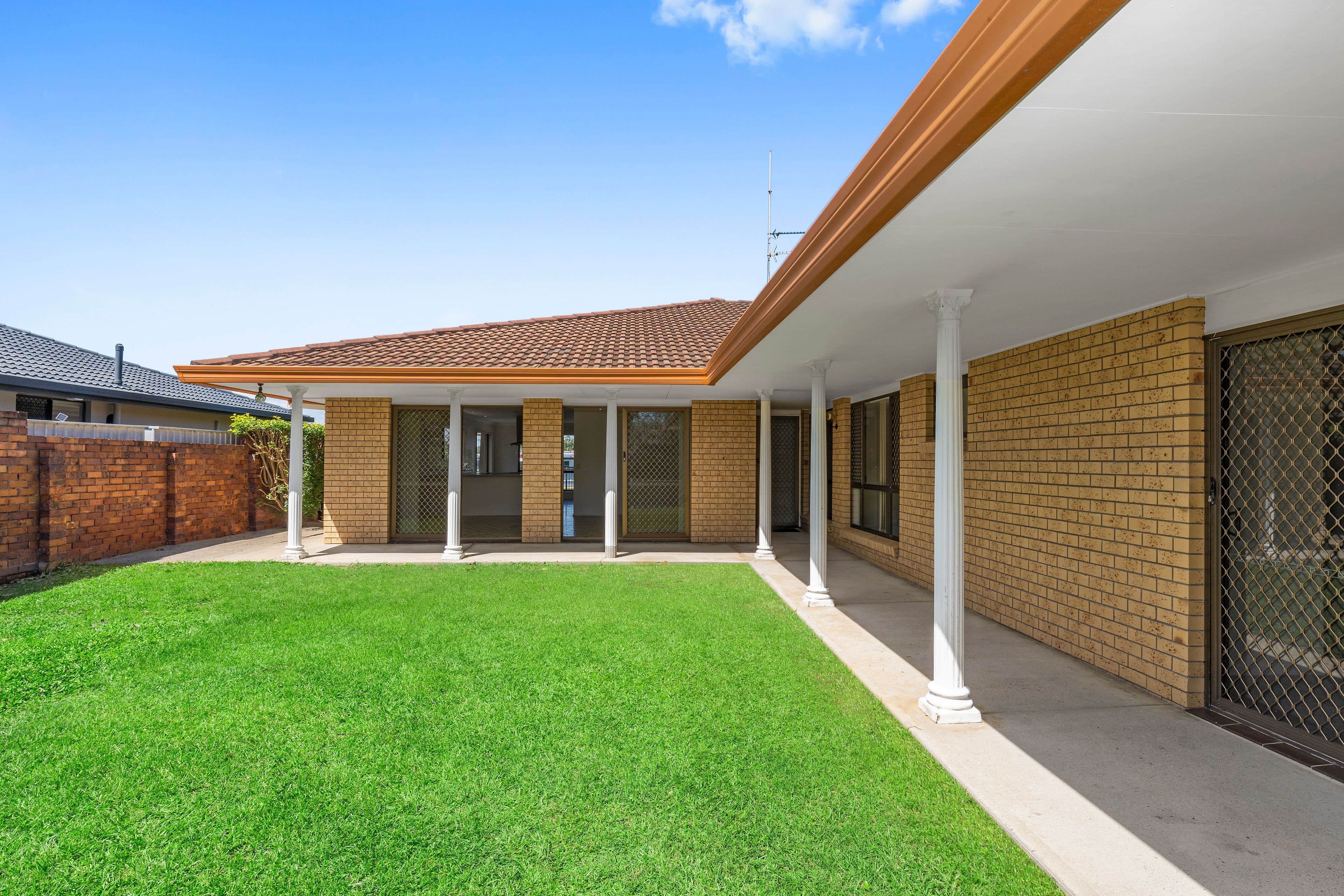 30 McIlwain Drive, Mermaid Waters QLD 4218, Mermaid Waters - Thumbnail 6