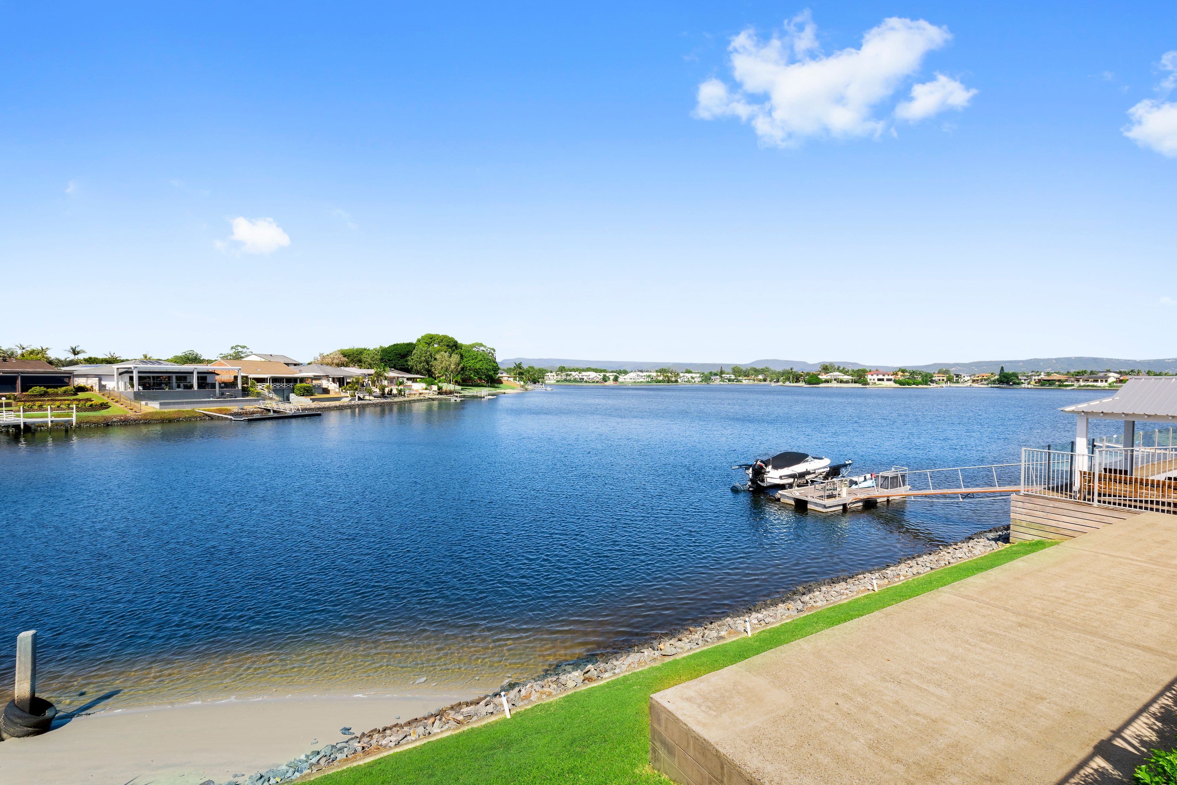 30 McIlwain Drive, Mermaid Waters QLD 4218, Mermaid Waters - Thumbnail 8