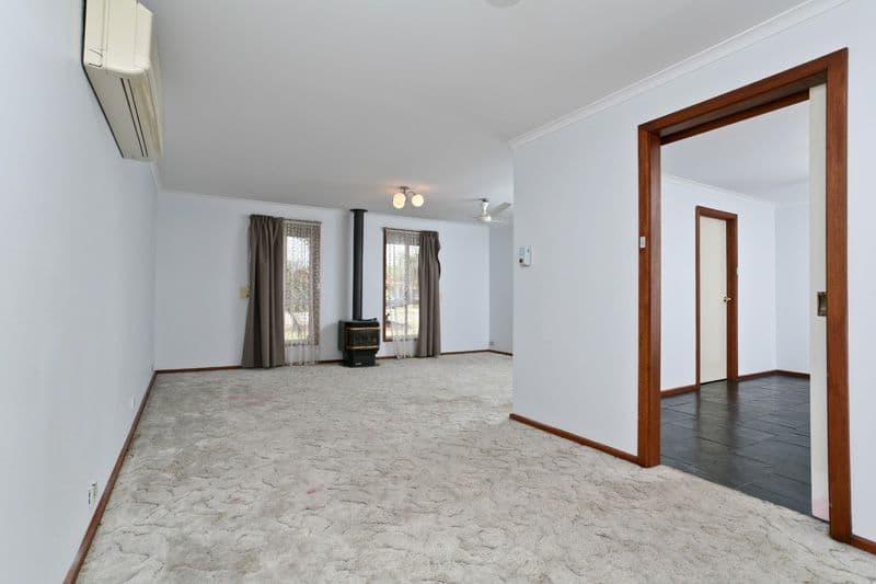 10 Mantilla Court, PARALOWIE SA 5108, Paralowie - Thumbnail 2