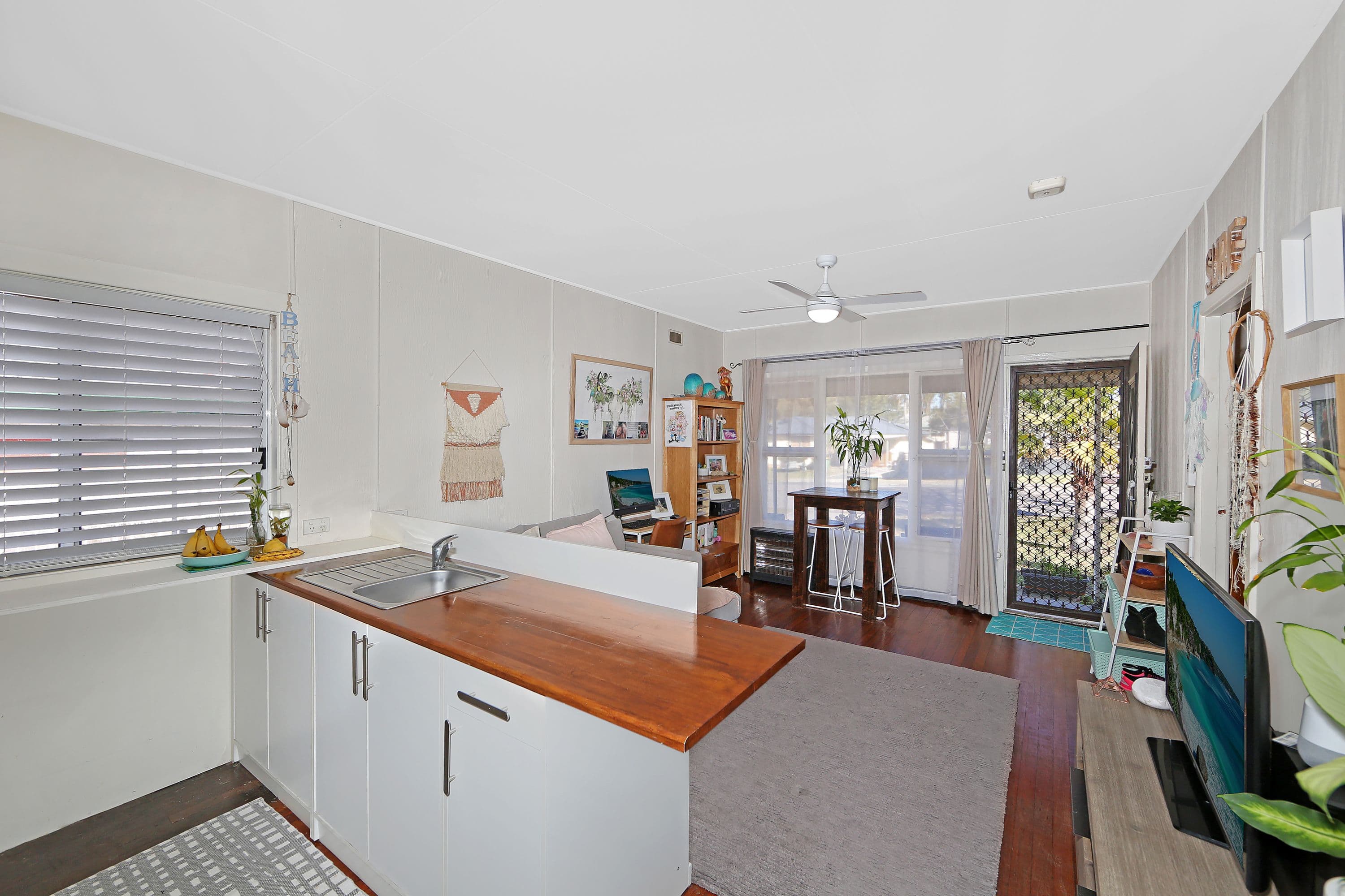 35 Ocean View Road, Gorokan - Thumbnail 3