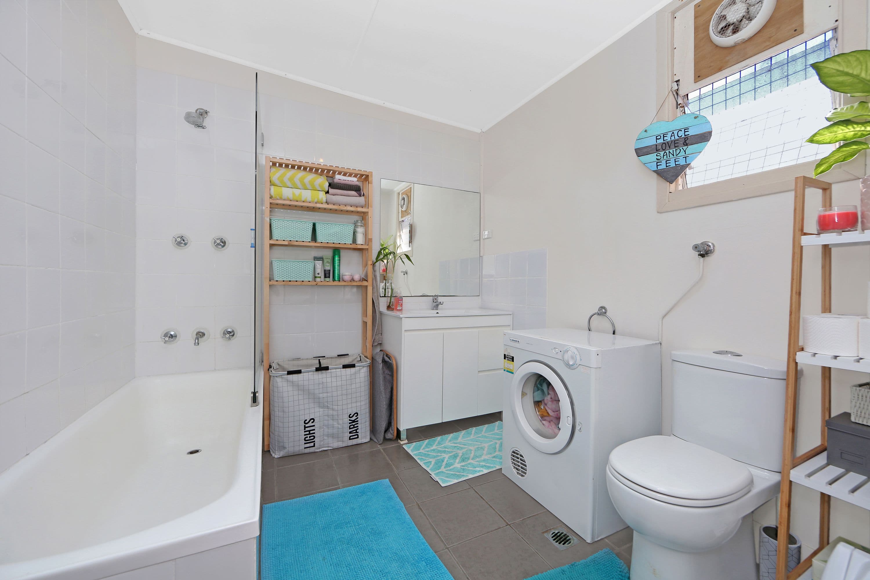 35 Ocean View Road, Gorokan - Thumbnail 7