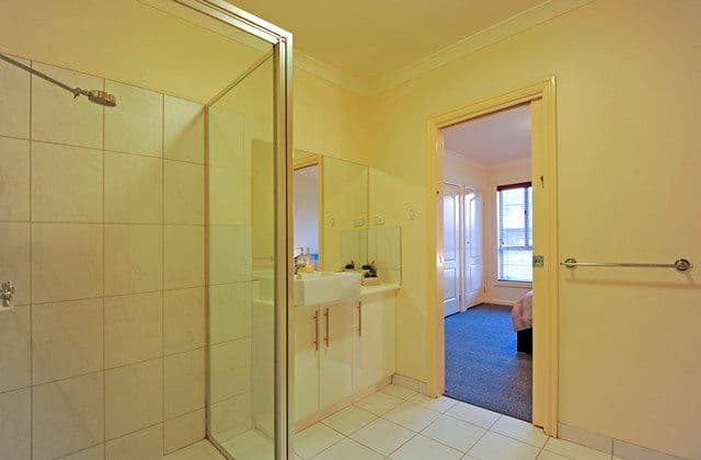 9 Marshall Drive, RESERVOIR VIC 3073, Reservoir - Thumbnail 5