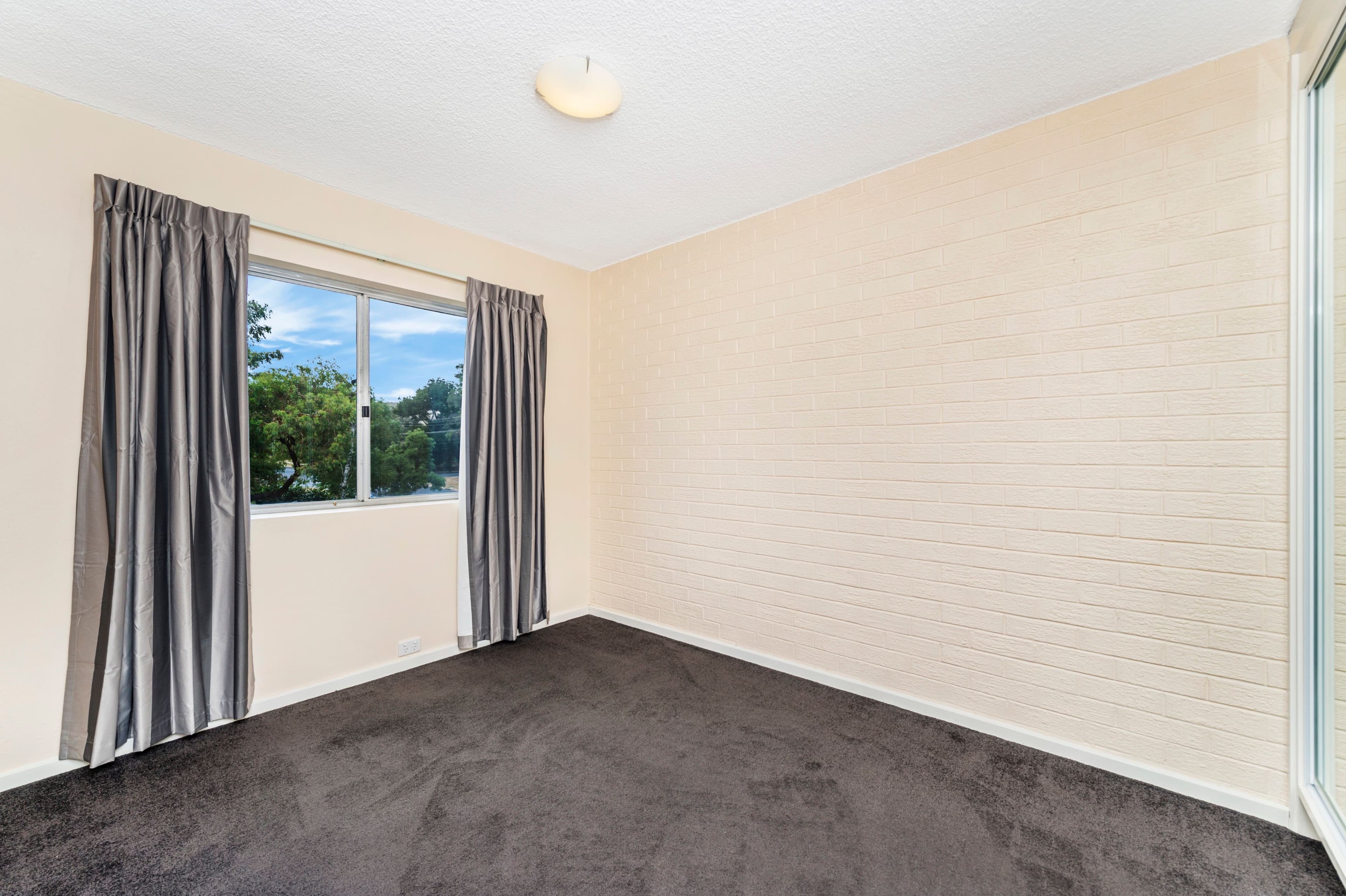 18-20 Booth Street, Queanbeyan NSW 2620, Queanbeyan East - Thumbnail 4