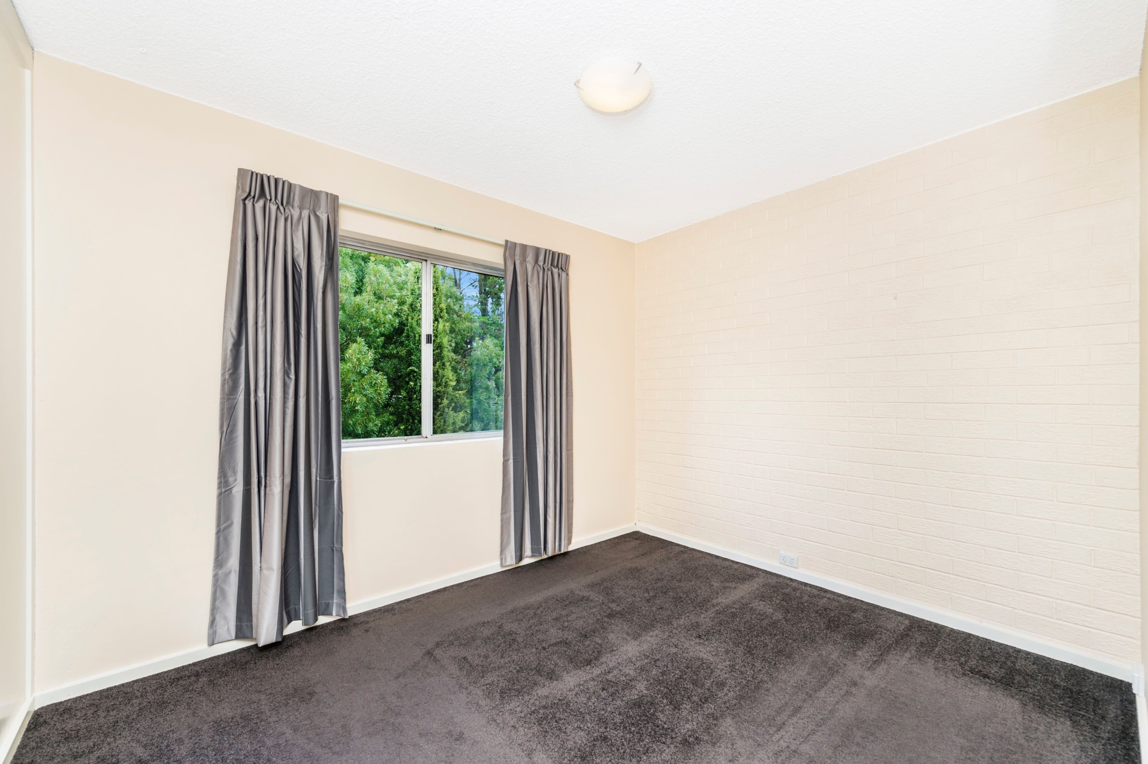 18-20 Booth Street, Queanbeyan NSW 2620, Queanbeyan East - Thumbnail 5