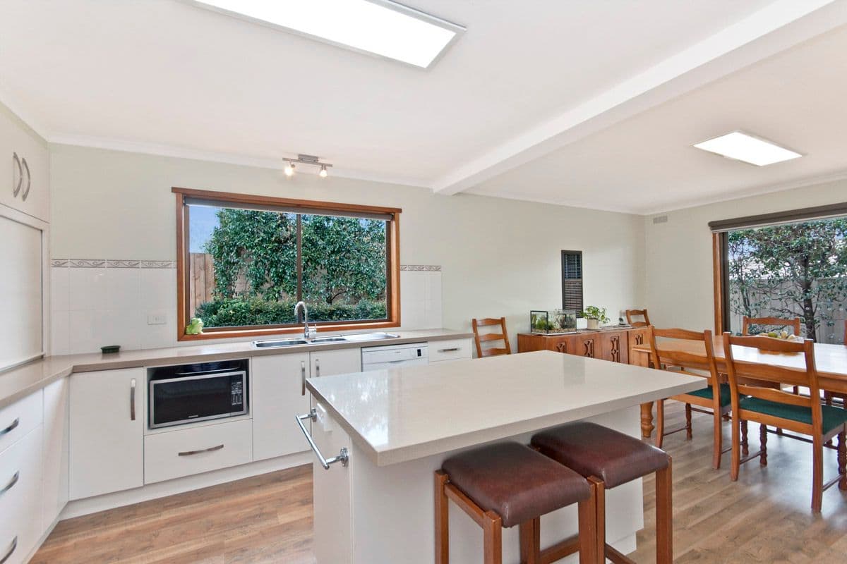23 Balmoral Road, WARRNAMBOOL VIC 3280, Warrnambool - Thumbnail 3