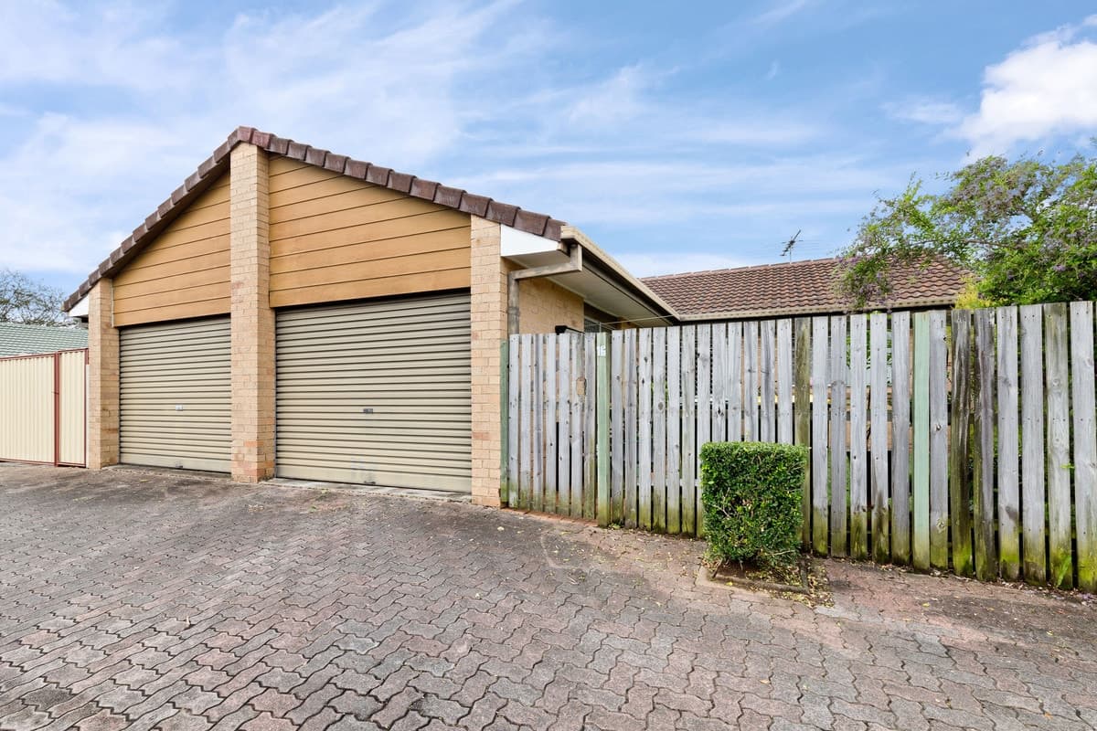 16/11 West Dianne Street, LAWNTON, Lawnton - Image 1