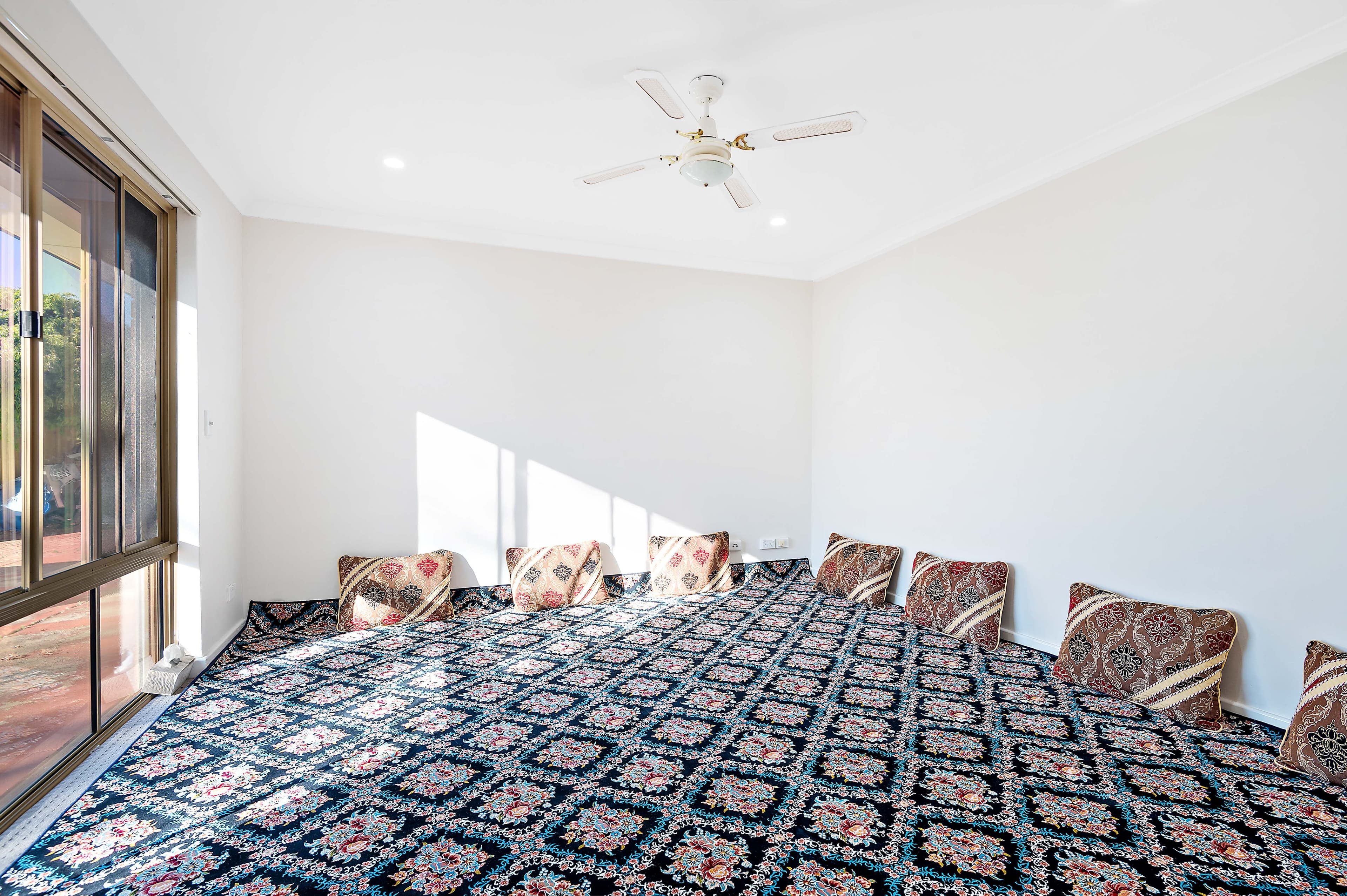 4 Clyde Place, Camillo WA 6111, Camillo - Thumbnail 2