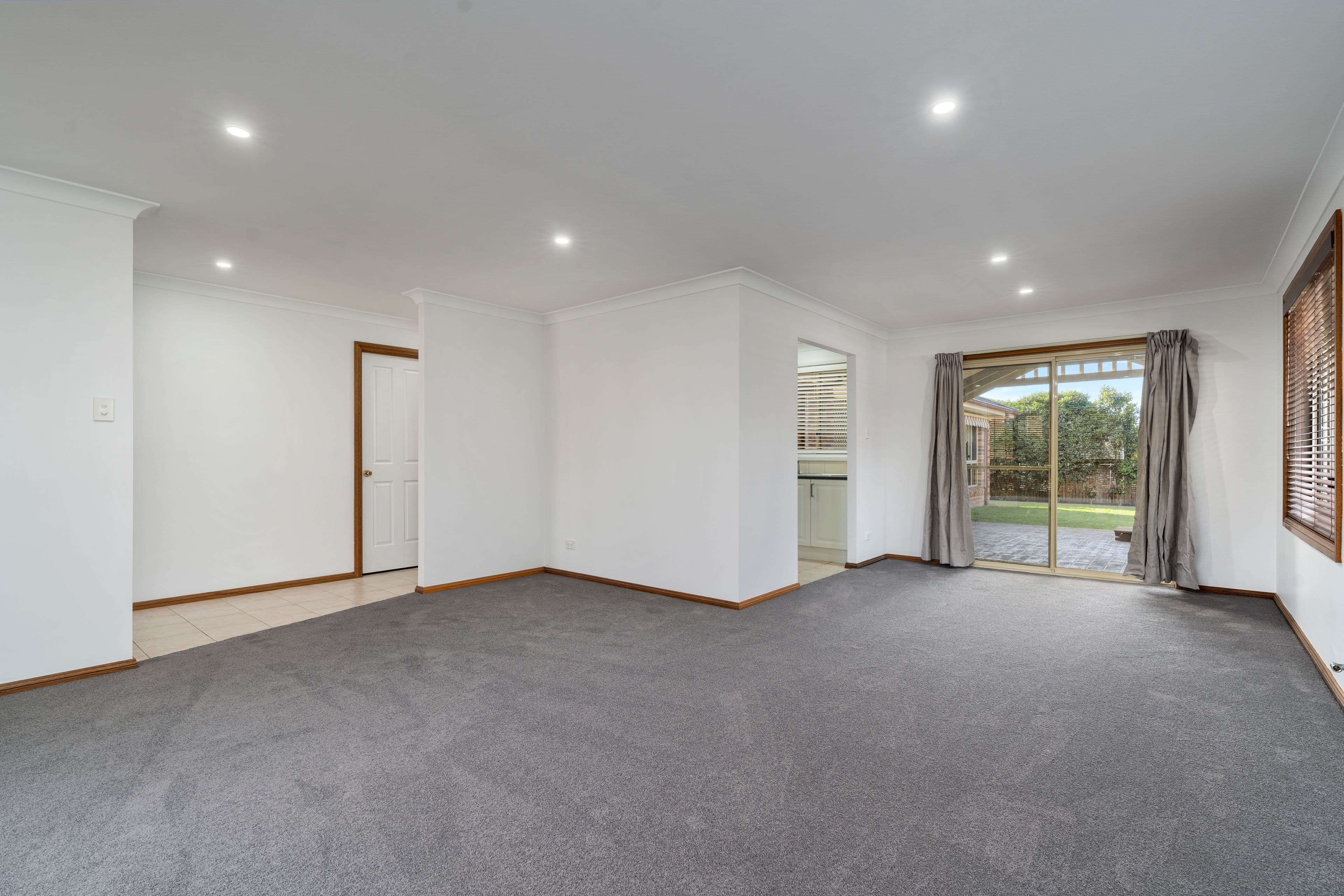 22 Tuart Circle, Narellan Vale NSW 2567, Narellan Vale - Thumbnail 2