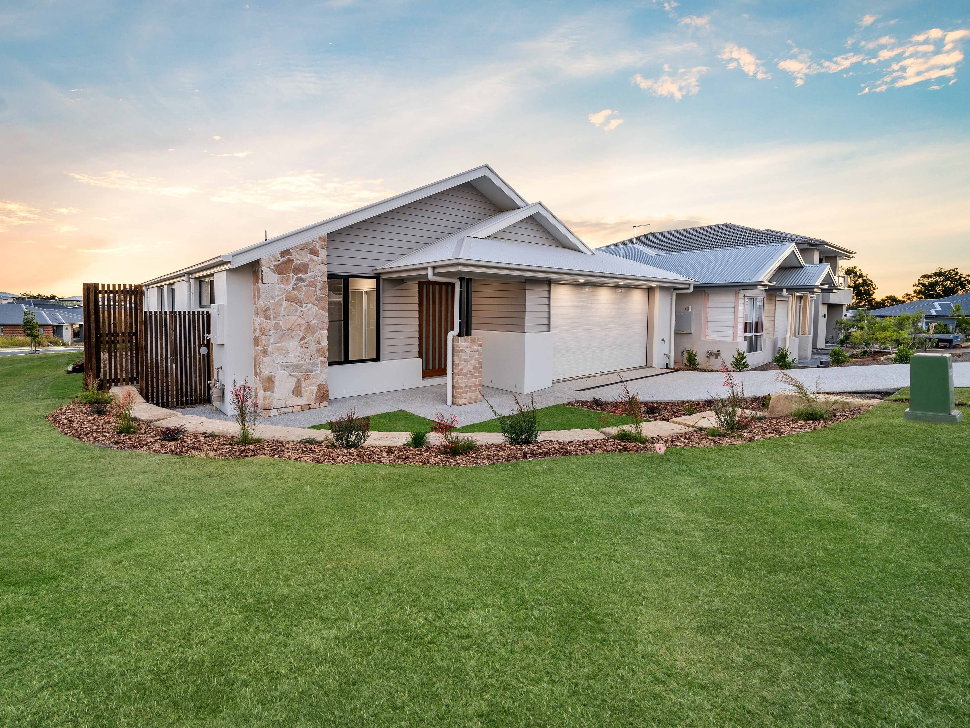 28 Sunny Crescent, Ripley QLD 4306, Ripley - Thumbnail 2