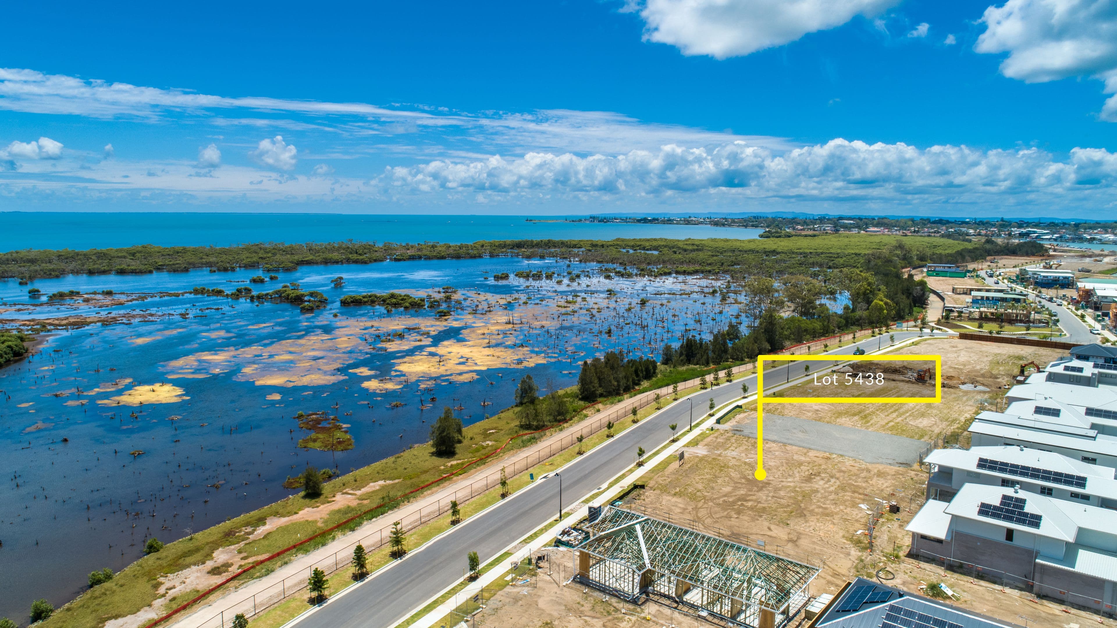 36 Coolum Parade, Newport QLD 4020, Newport - Thumbnail 2