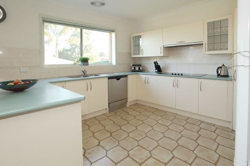 48 Amblecote Crescent, MULGRAVE VIC 3170, Mulgrave - Thumbnail 2