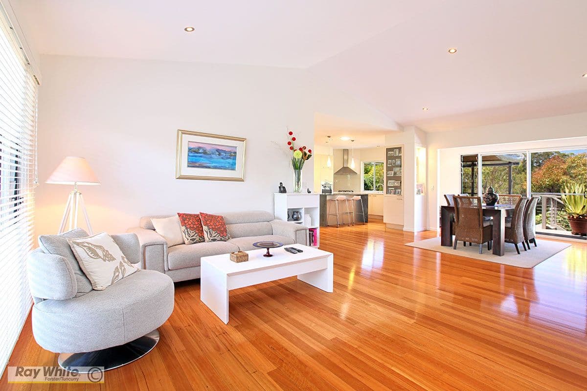 17 Barber Close, Tallwoods Village - Thumbnail 5