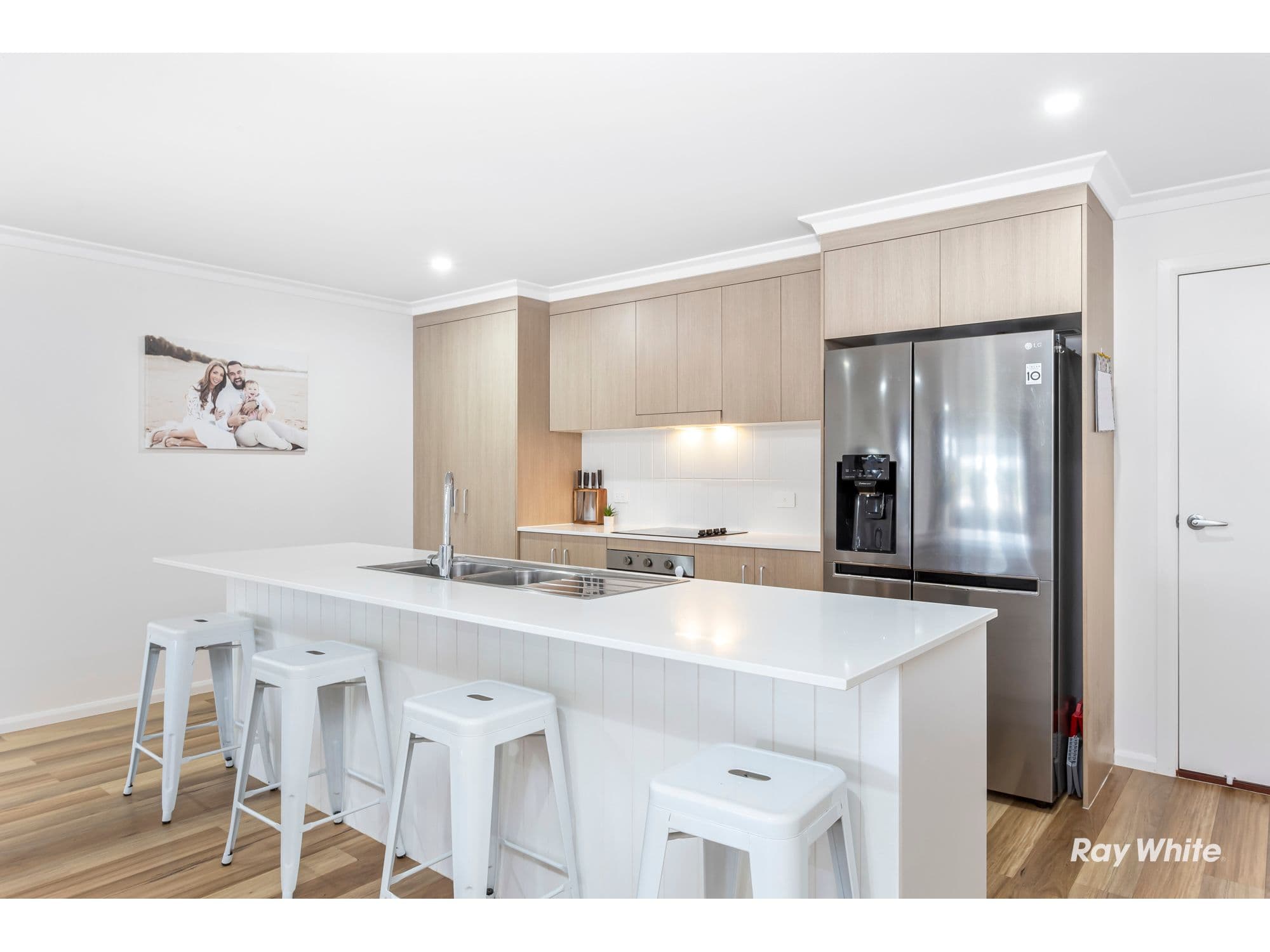 6 Johnathon Street, Yeppoon QLD 4703, Yeppoon - Thumbnail 3