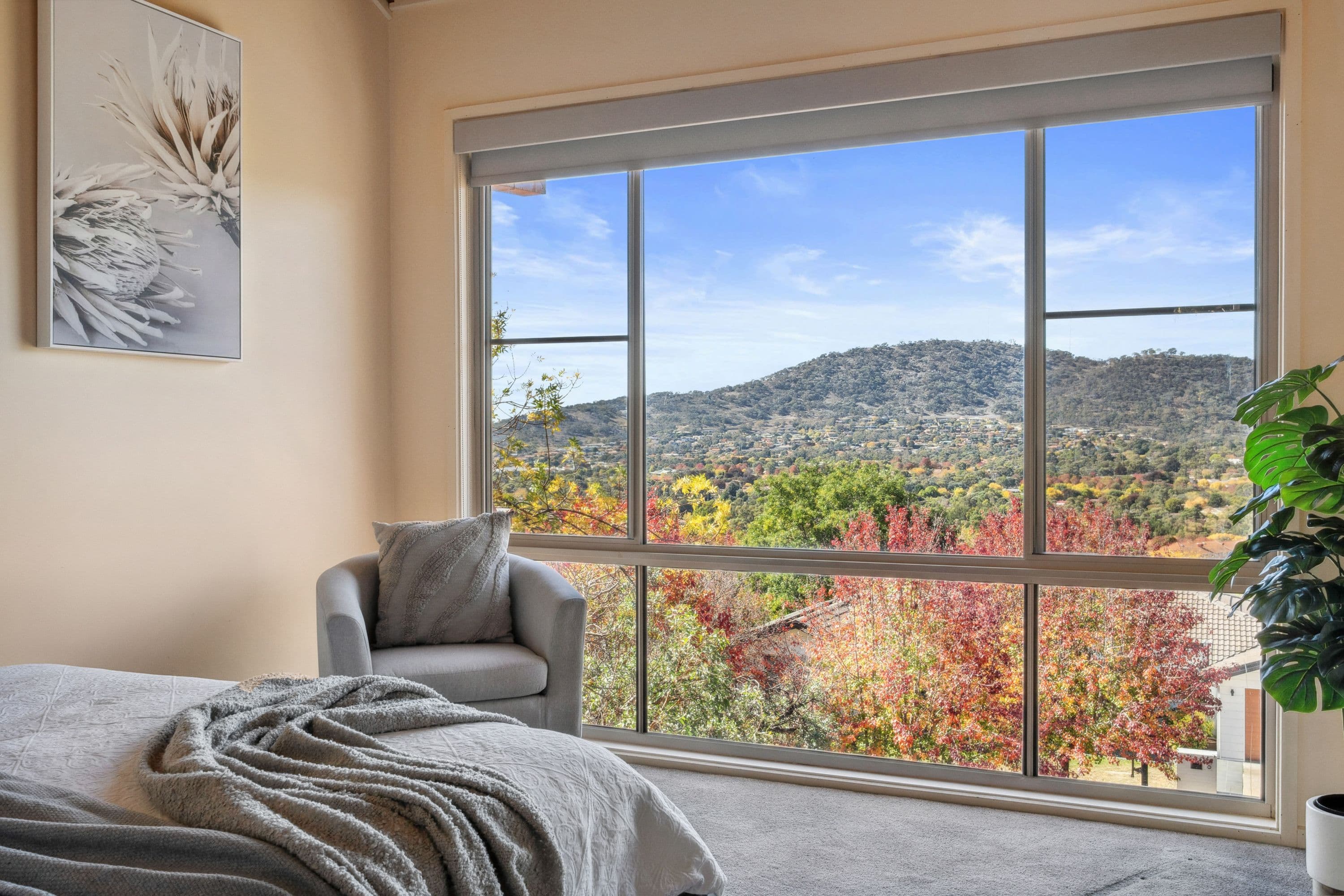 10 Robert Lewis Court, Gordon ACT 2906, Gordon - Image 1
