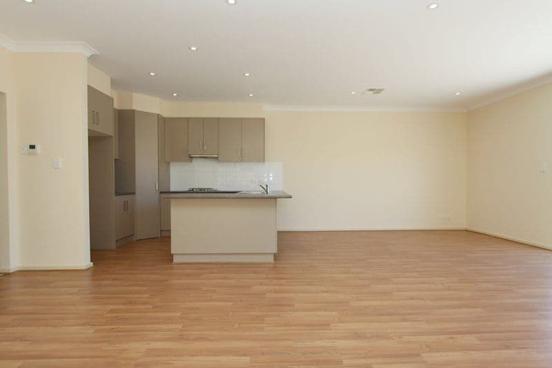 10 Dampier Avenue, FINDON SA 5023, Findon - Thumbnail 3