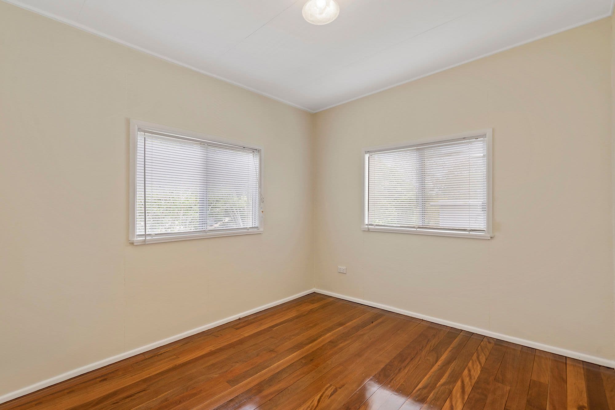 17 Lynngold Street, Woodridge QLD 4114, Woodridge - Thumbnail 5