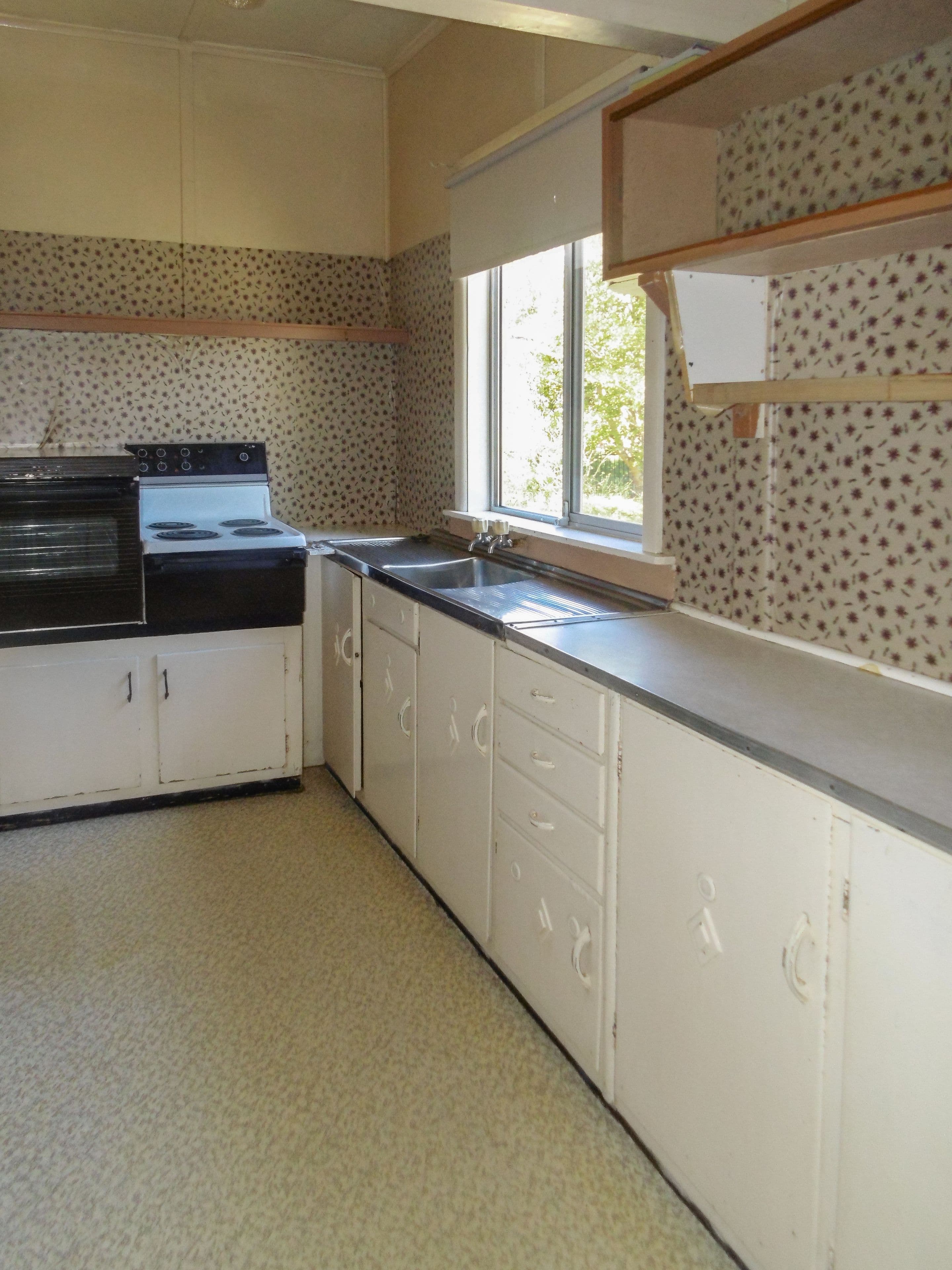 6 Campbell Street, North Gosford - Image 1