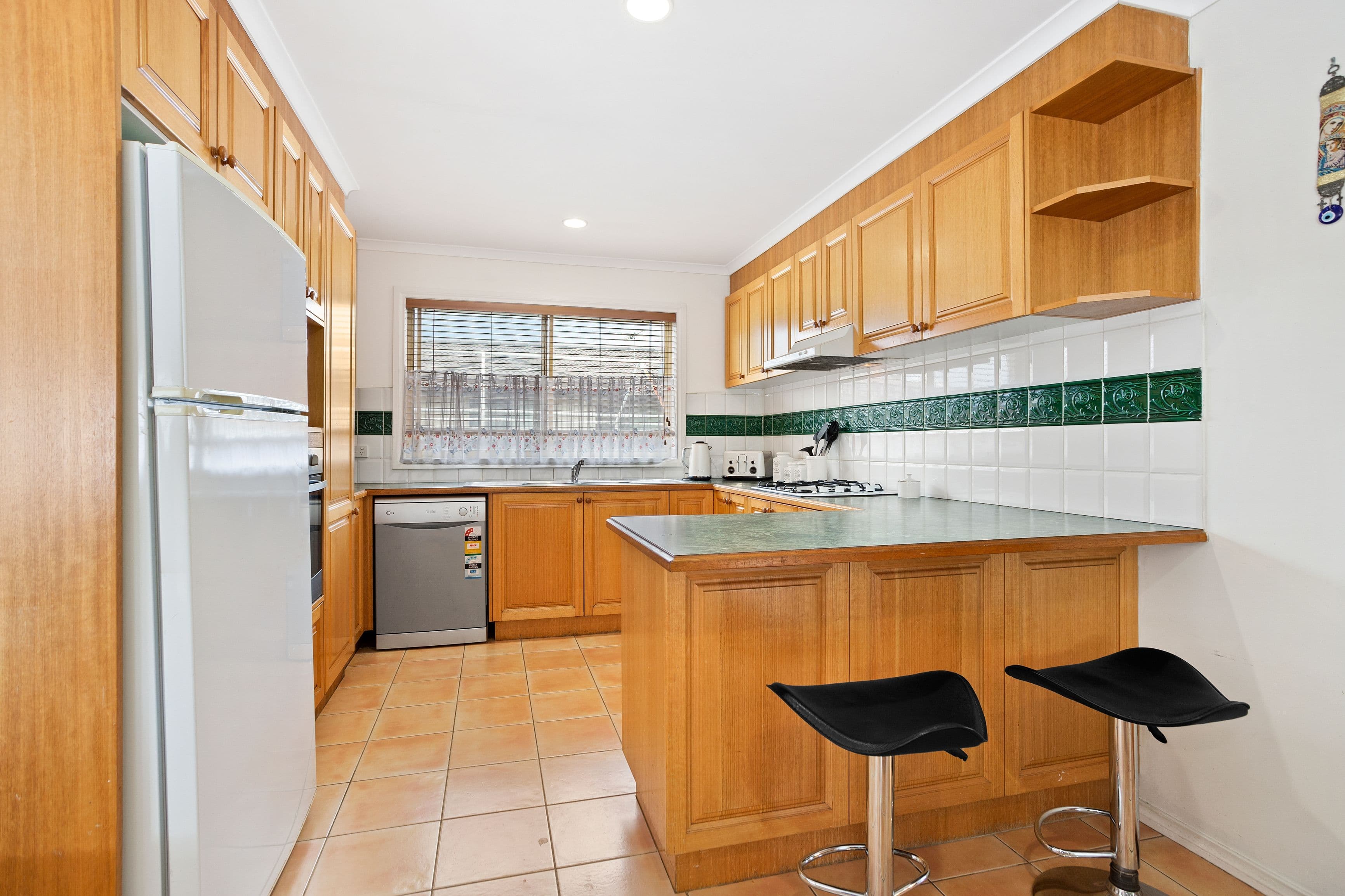 14 McCabe Drive, Epping VIC 3076, Epping - Thumbnail 2