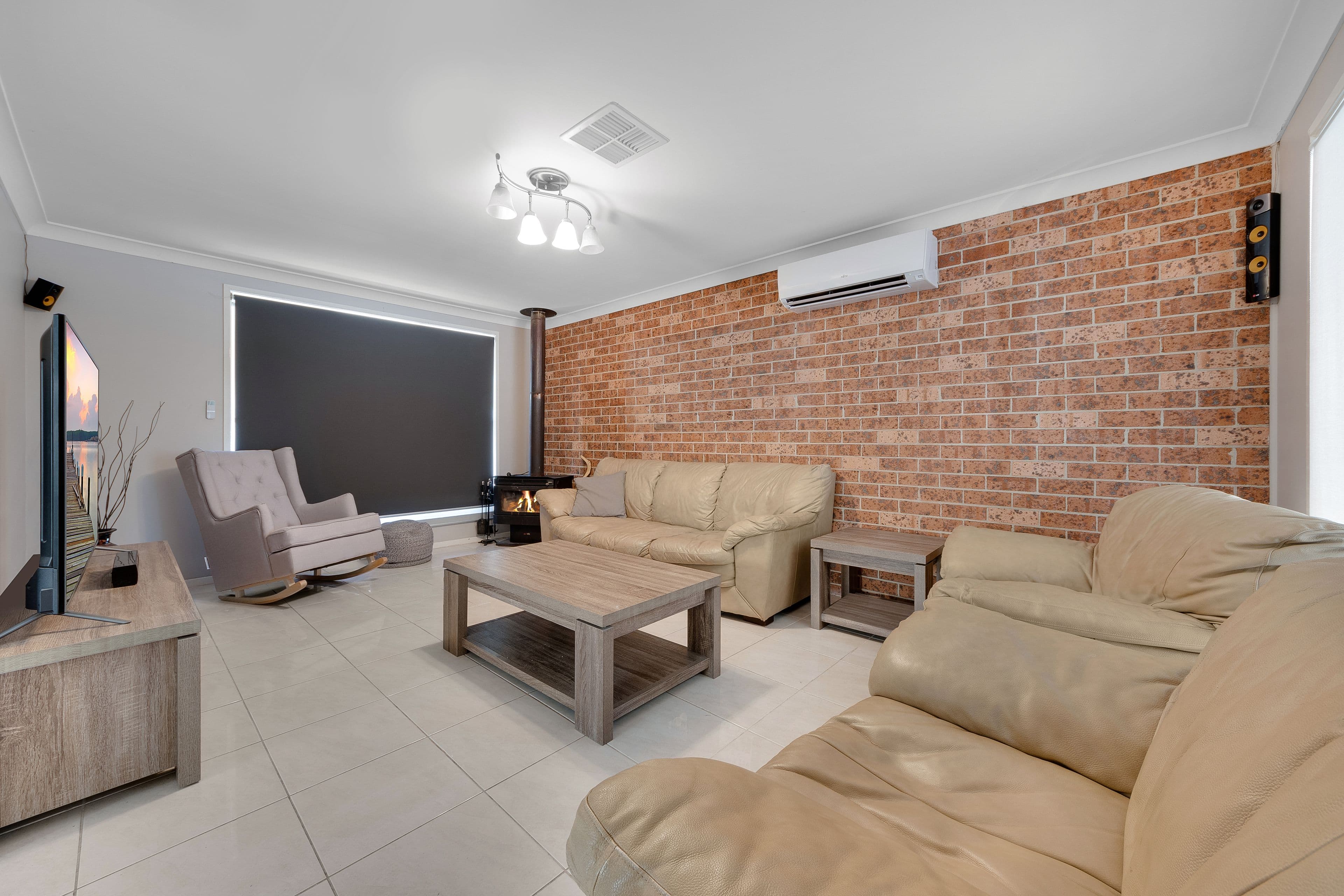 52 Lancia Drive, Ingleburn - Thumbnail 2