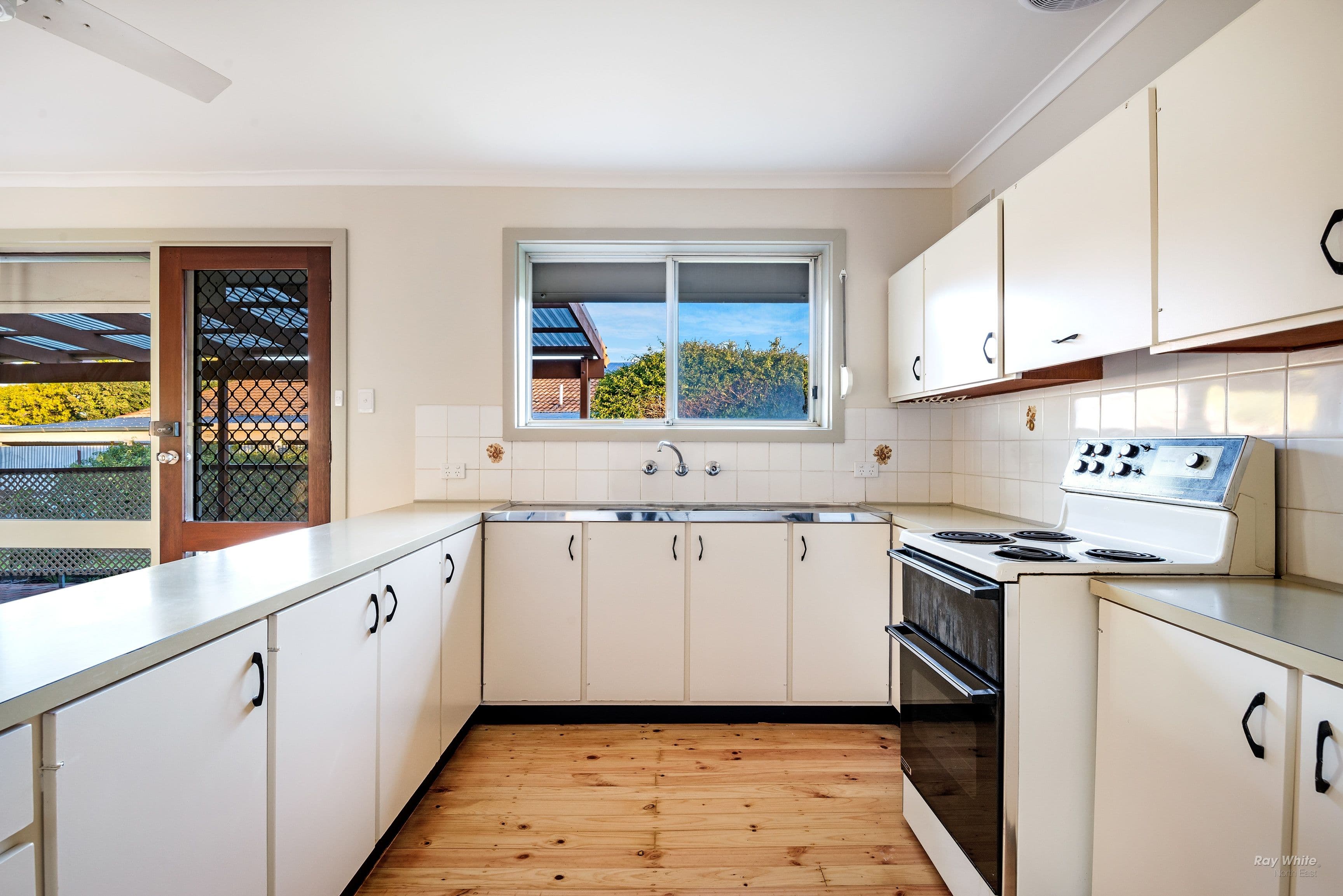 2 Taurus Crescent, Modbury Heights SA 5092, Modbury Heights - Thumbnail 4