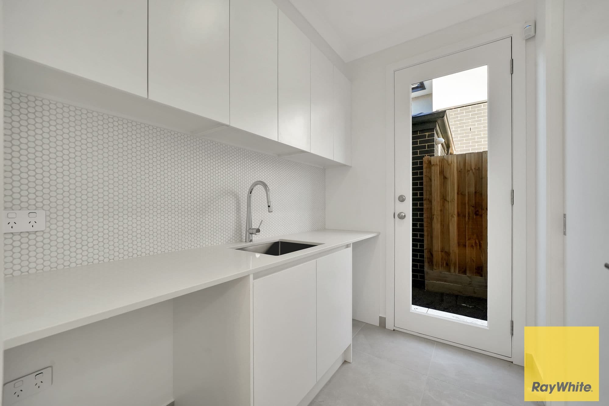 43 Broom Road, AINTREE VIC 3336, Aintree - Thumbnail 6