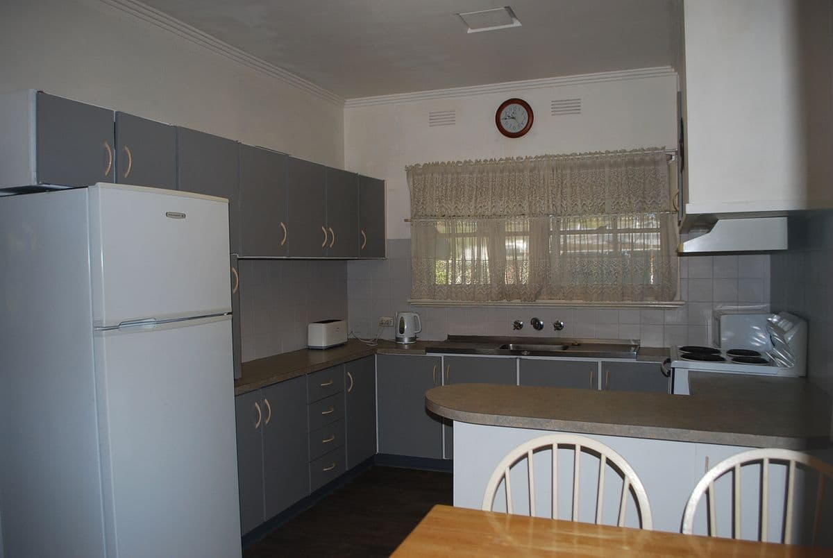 74 Warren Street, Echuca VIC 3564, Echuca - Thumbnail 4