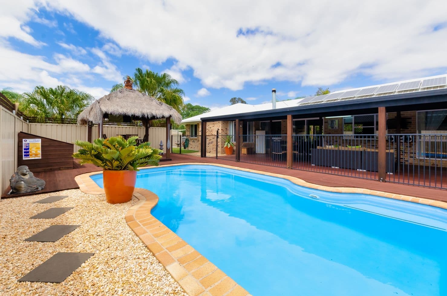 10 Selma Court, Tannum Sands QLD 4680, Tannum Sands - Thumbnail 2