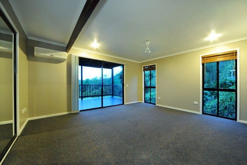 23 Panoramic Court, CANNONVALE QLD 4802, Cannonvale - Thumbnail 5