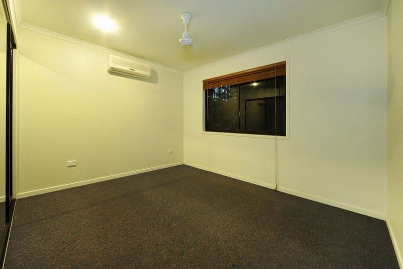 23 Panoramic Court, CANNONVALE QLD 4802, Cannonvale - Thumbnail 7