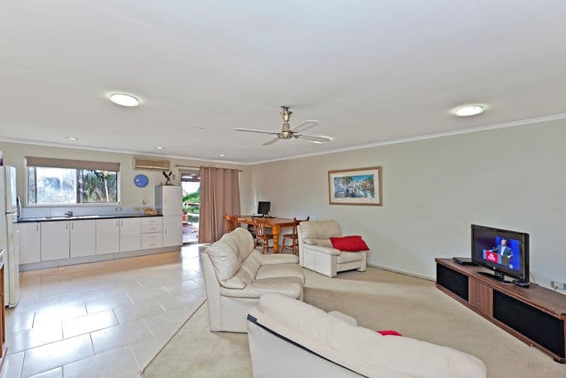 14 Kerstin Court, ROCHEDALE SOUTH QLD 4123, Rochedale South - Thumbnail 2