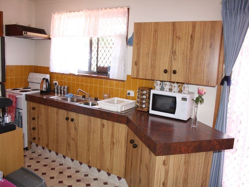 35 Seabrook Street, ELANORA QLD 4221, Elanora - Thumbnail 4