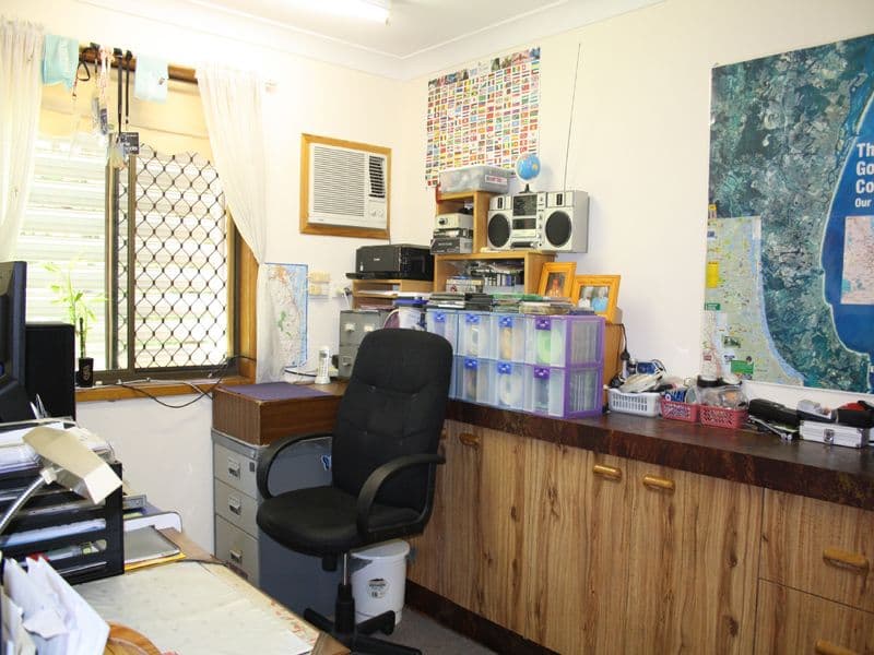 35 Seabrook Street, ELANORA QLD 4221, Elanora - Thumbnail 7