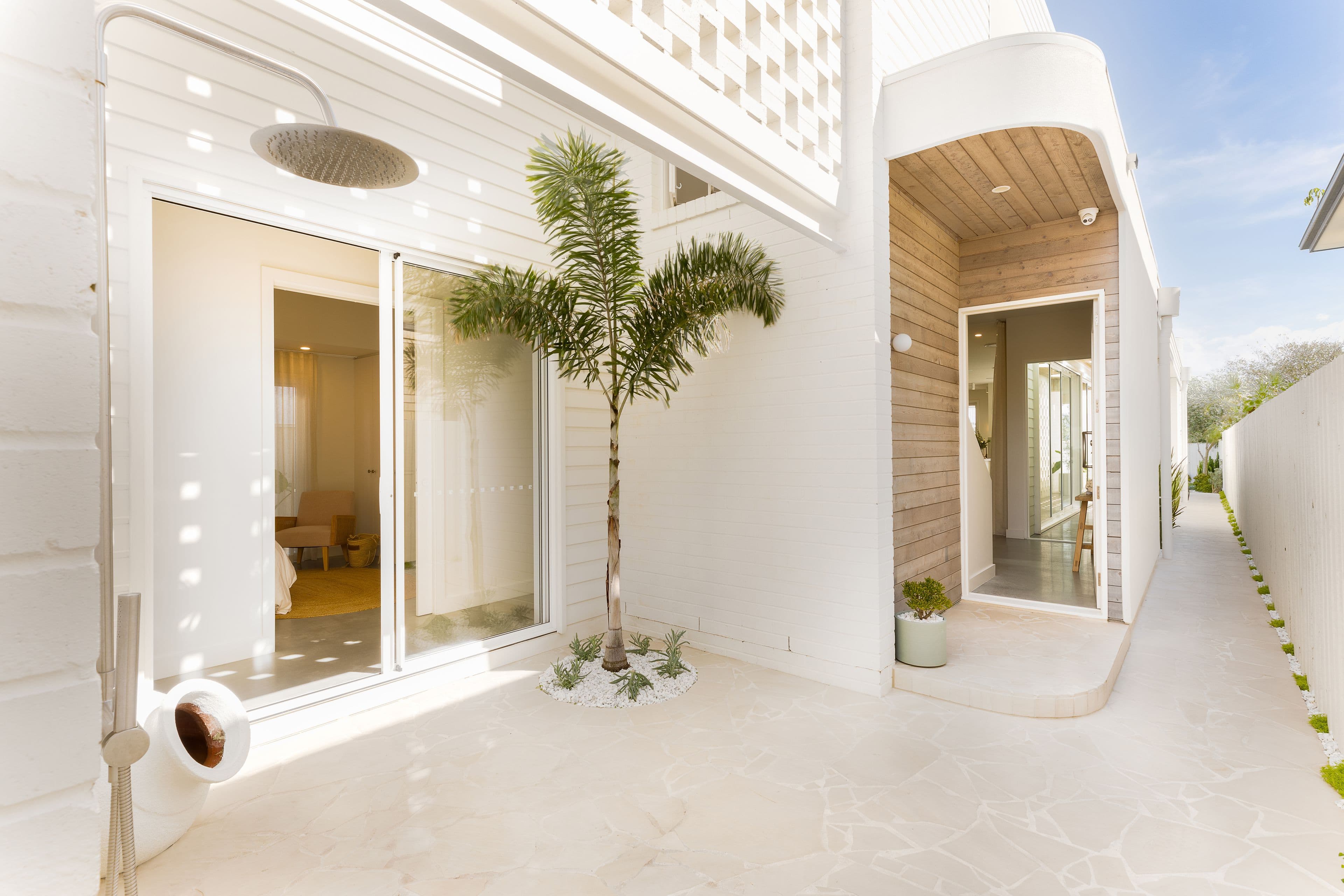 138 Cypress Terrace, Palm Beach QLD 4221, Palm Beach - Thumbnail 2