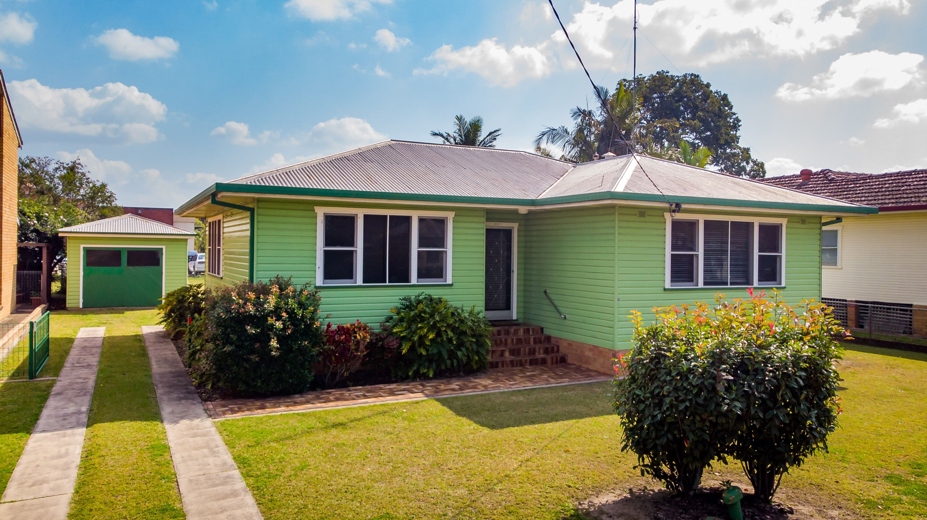 207 Queen Street, Grafton - Image 1