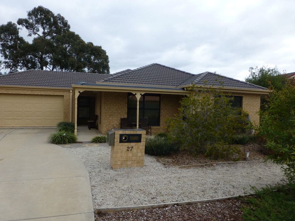 27 Woodlands Circ, Echuca VIC 3564, Echuca - Image 1