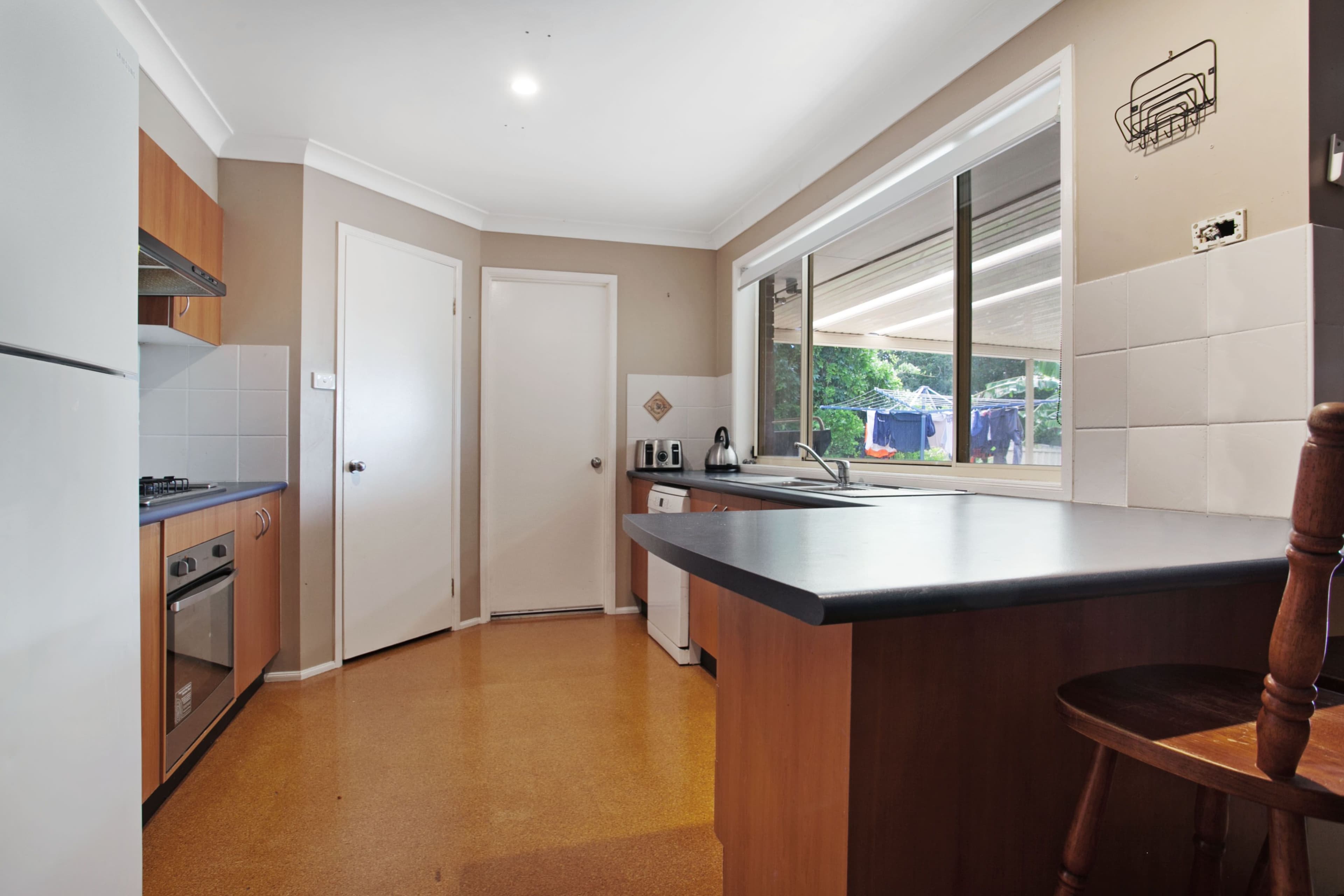 39 Government Road, Thornton - Thumbnail 2
