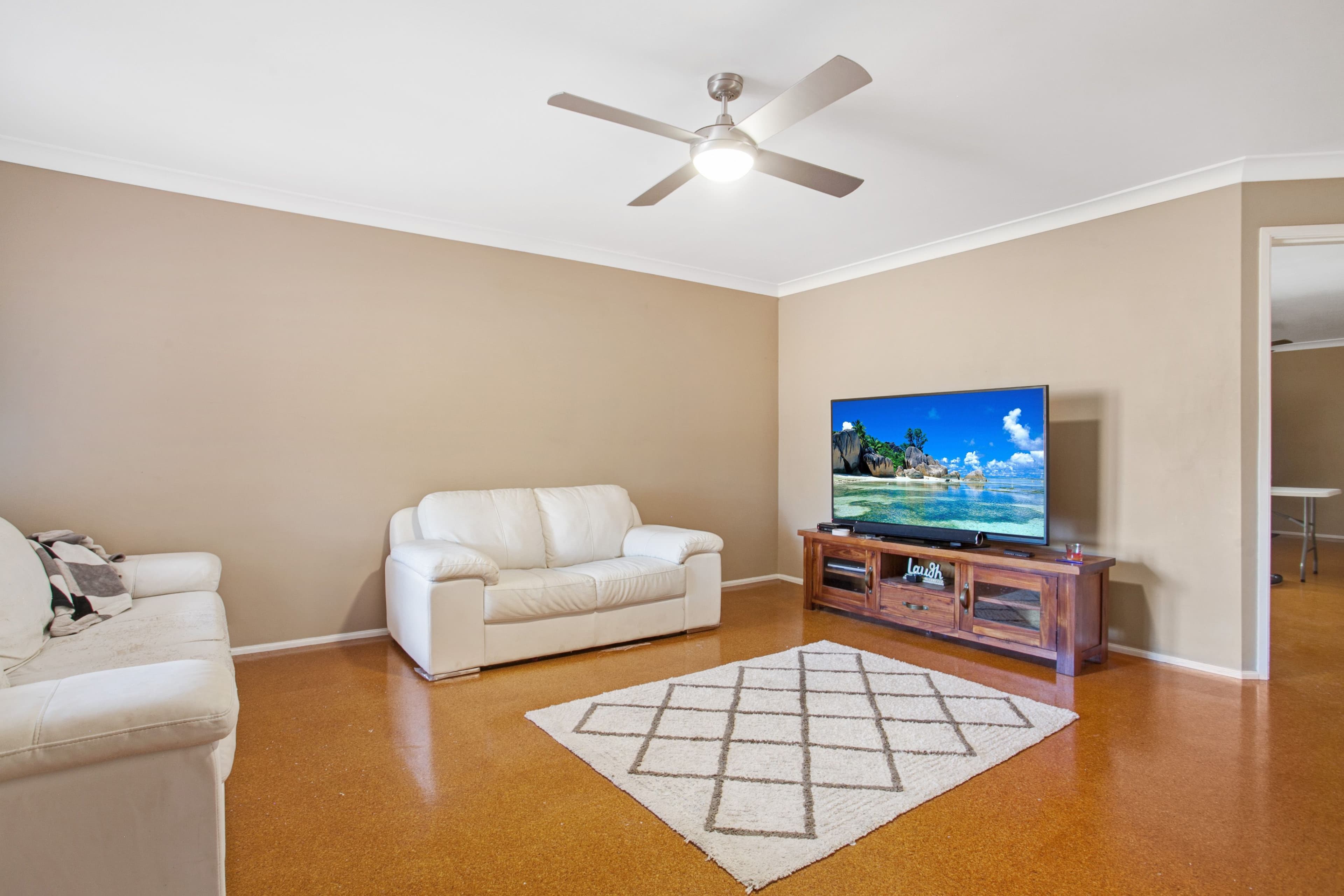 39 Government Road, Thornton - Thumbnail 3