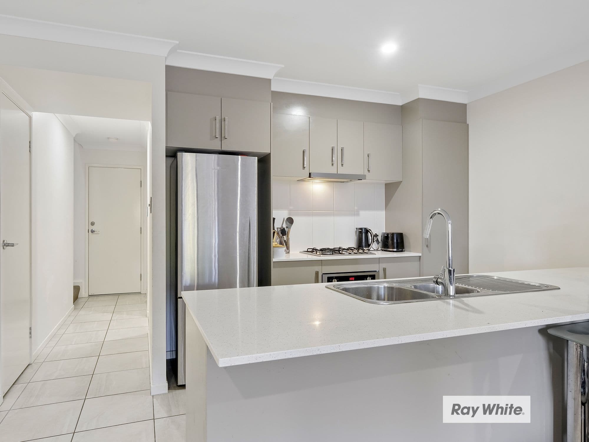 27 Woodroffe Crescent, Redbank Plains QLD 4301, Redbank Plains - Thumbnail 5
