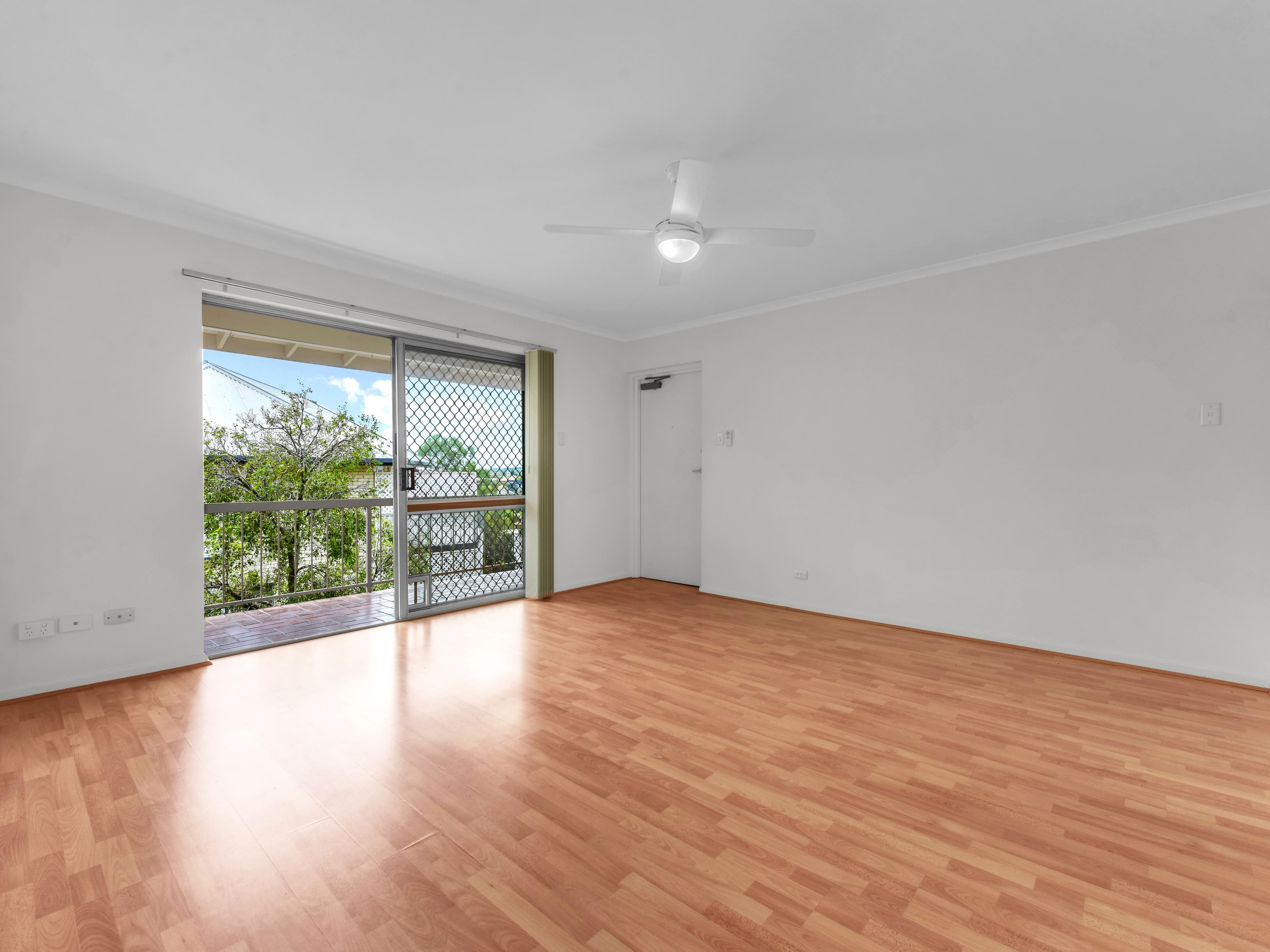 25 Kirkland Avenue, Coorparoo QLD 4151, Coorparoo - Thumbnail 2