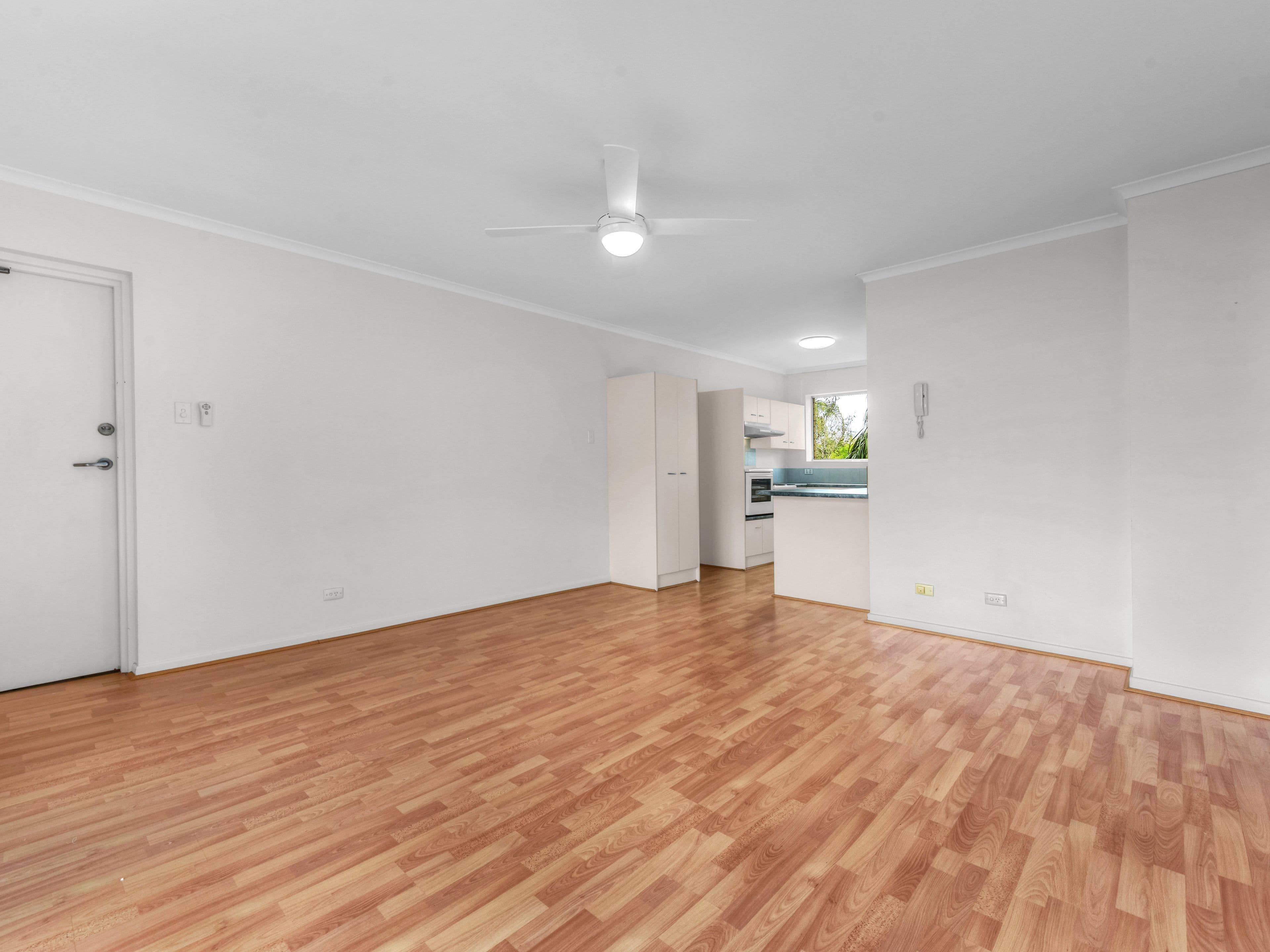 25 Kirkland Avenue, Coorparoo QLD 4151, Coorparoo - Thumbnail 4
