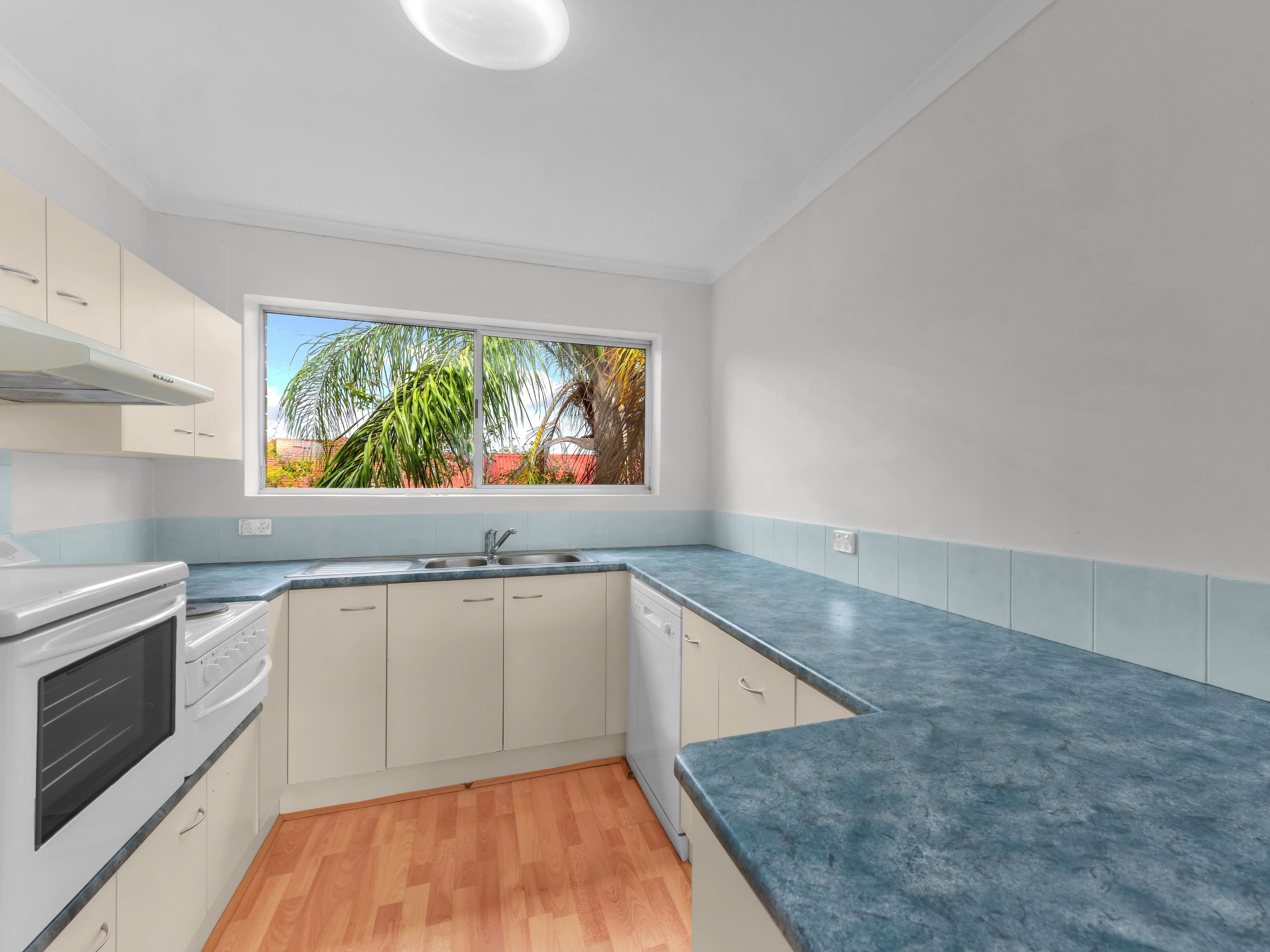 25 Kirkland Avenue, Coorparoo QLD 4151, Coorparoo - Thumbnail 5