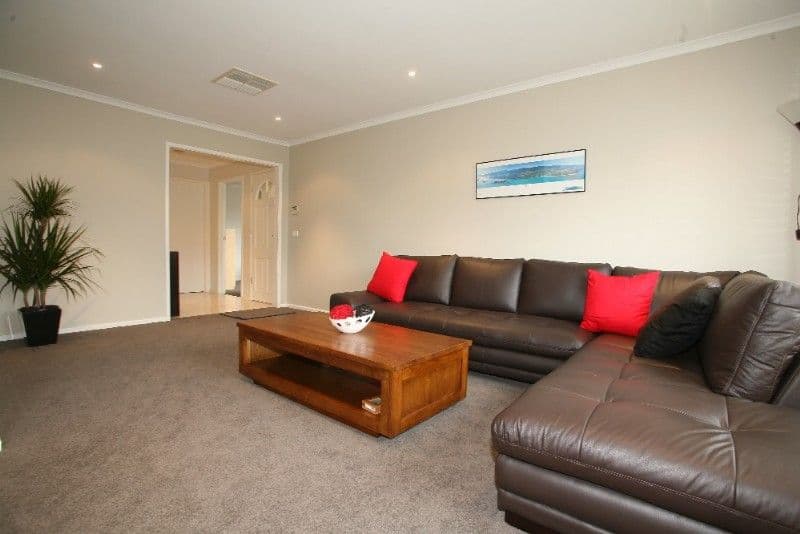 1 Bonaparte Place, ROWVILLE VIC 3178, Rowville - Thumbnail 2