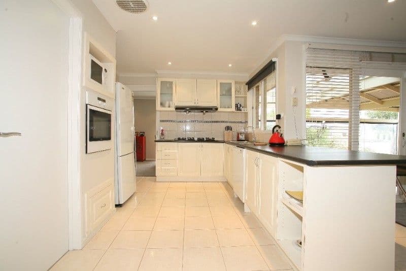 1 Bonaparte Place, ROWVILLE VIC 3178, Rowville - Thumbnail 4