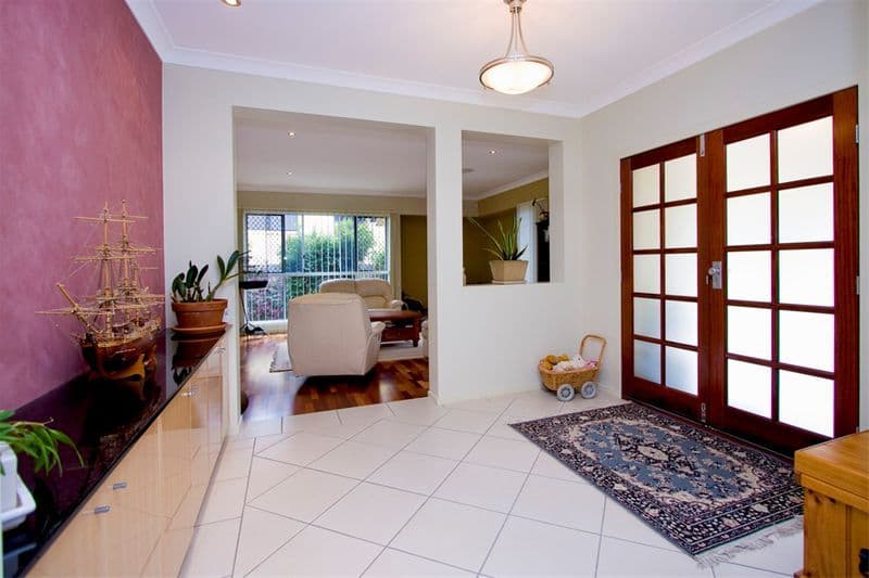 17 Oakview Circuit, BROOKWATER QLD 4300, Brookwater - Thumbnail 4