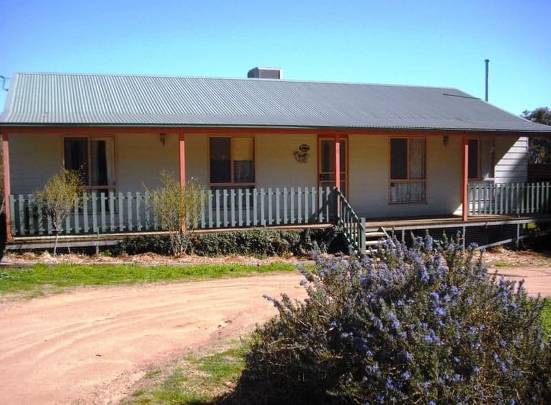 7 Ratho Road, YOUNG NSW 2594, Young - Image 1